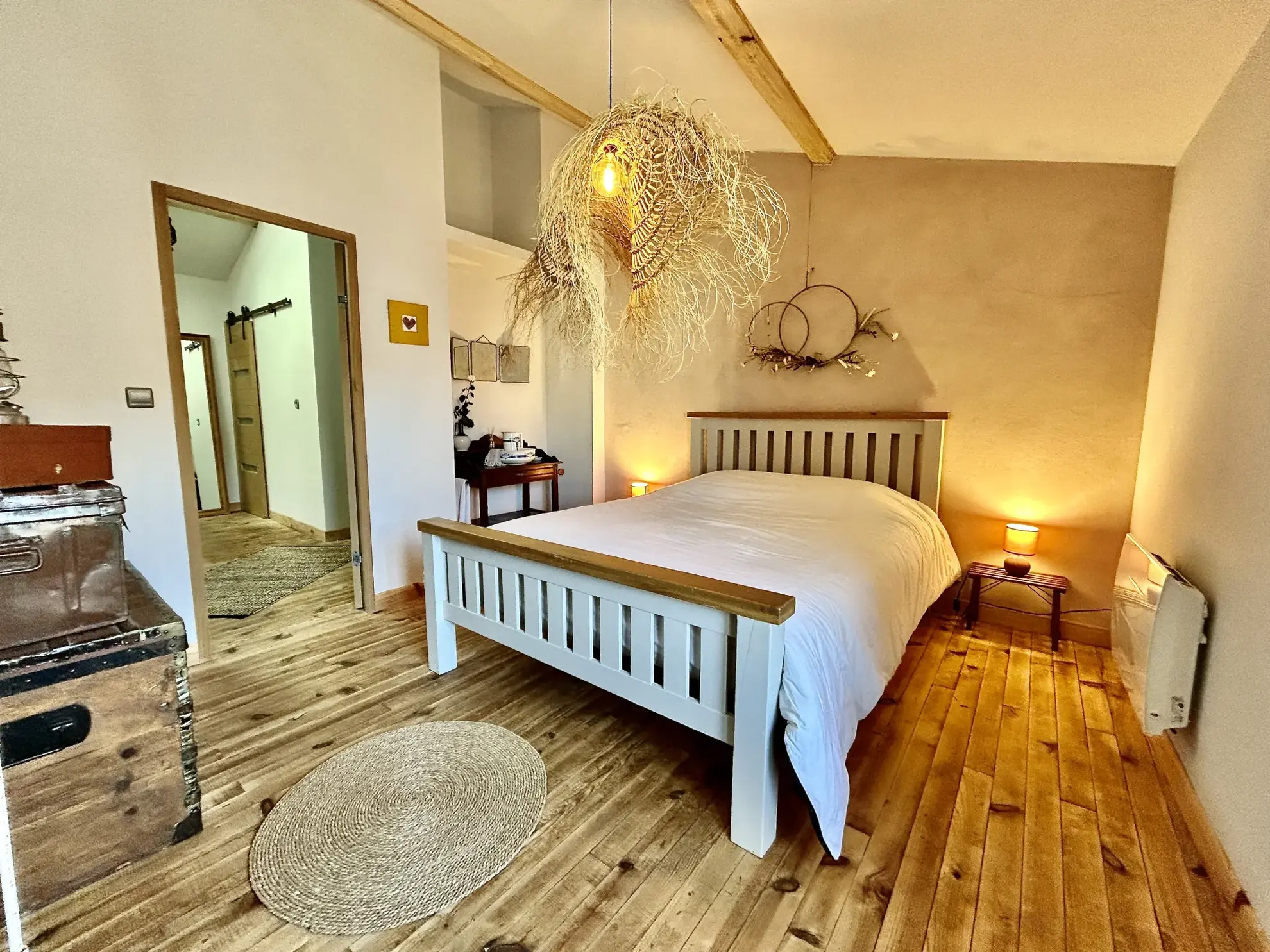 Belle maison de village rénovée avec piscine à Beaumont de Lomagne 