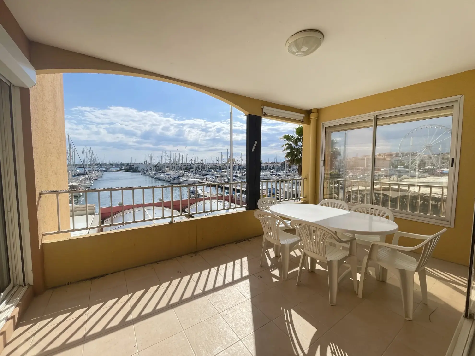 Appartement T3 avec terrasse et vue port au Cap d’Agde 
