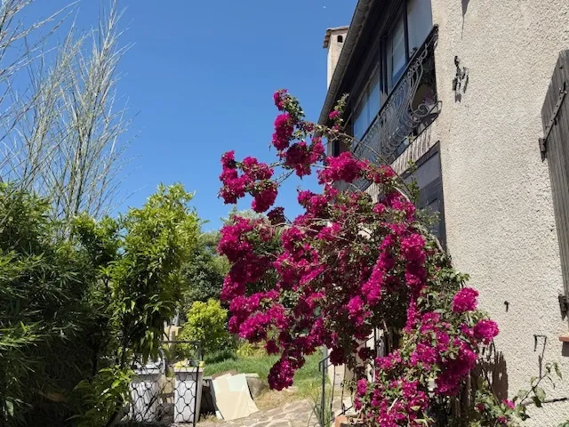 Appartement T4 de 100 m² avec terrasse au Le Pradet