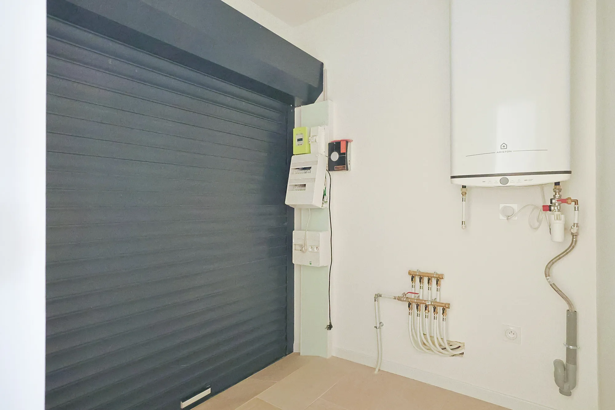 Maison de village rénovée de 73 m² avec jardin et terrasse à Puget-Ville 