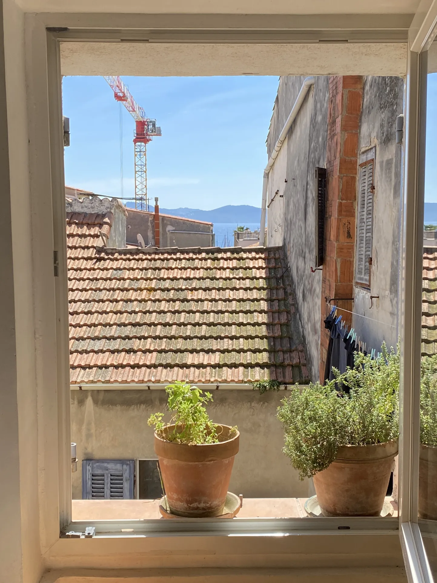 Studio à La Ciotat avec vue mer, dernier étage, idéal résidence secondaire ou investissement locatif 