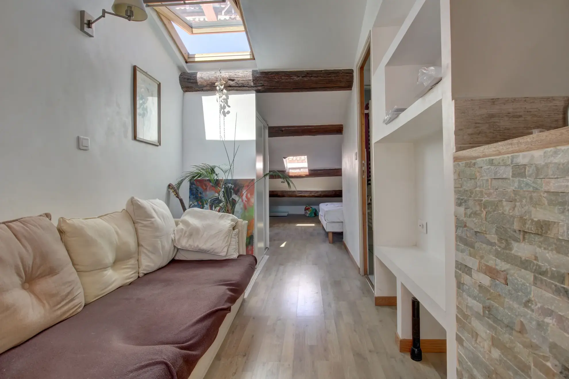 Studio à La Ciotat avec vue mer, dernier étage, idéal résidence secondaire ou investissement locatif 