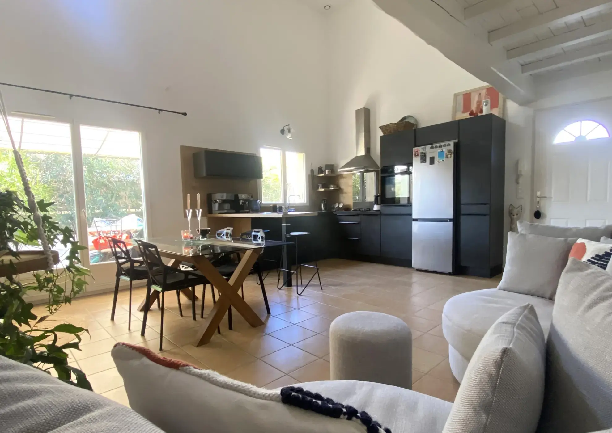 Maison 4 pièces lumineuse à Meynes, proche centre et commodités 