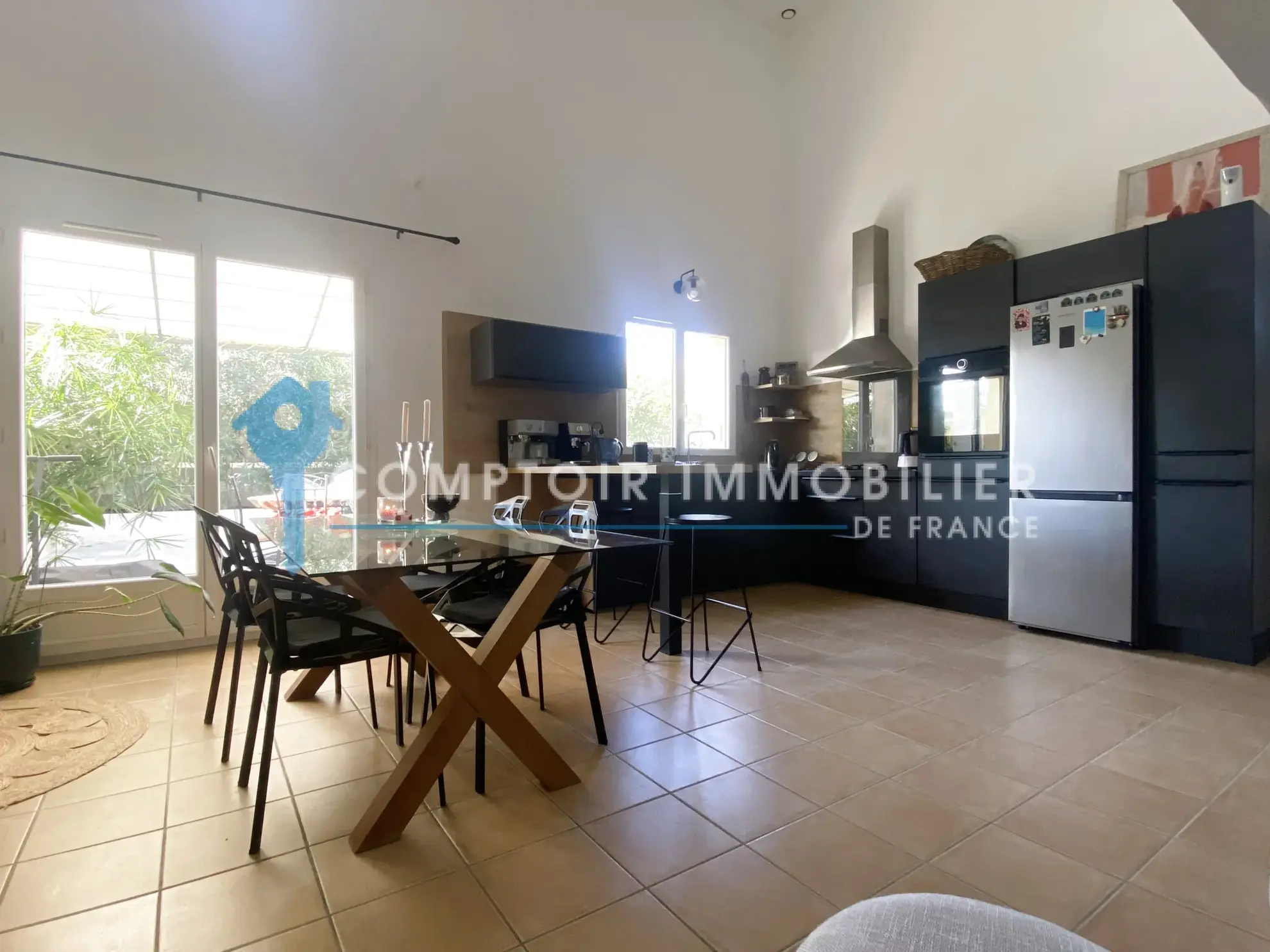 Maison 4 pièces à Meynes avec jardin, garage et proximité commodités