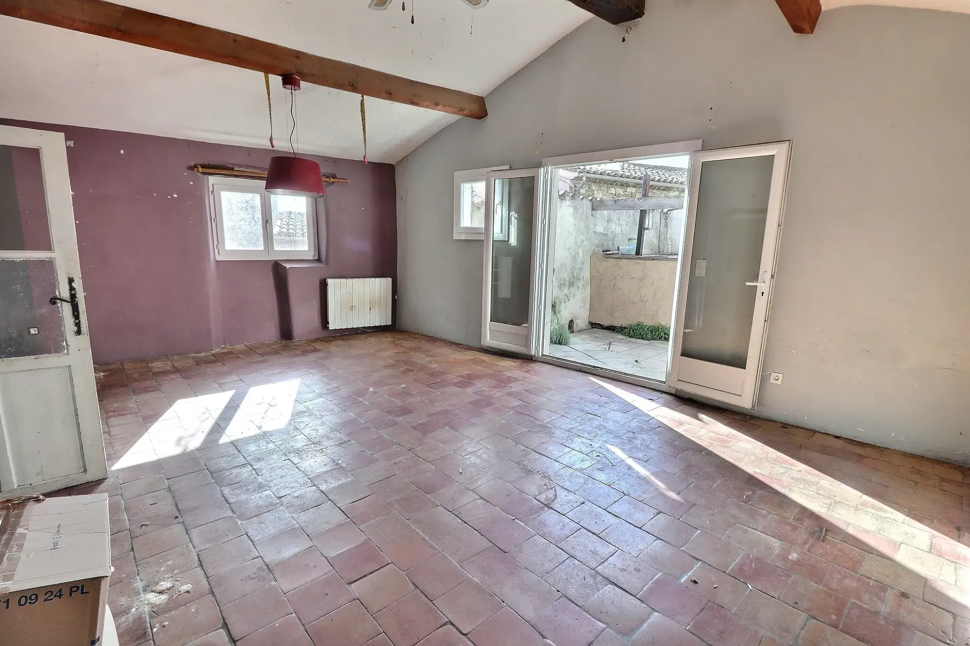 Maison de village à Corconne de 140m² à rénover avec terrasse 