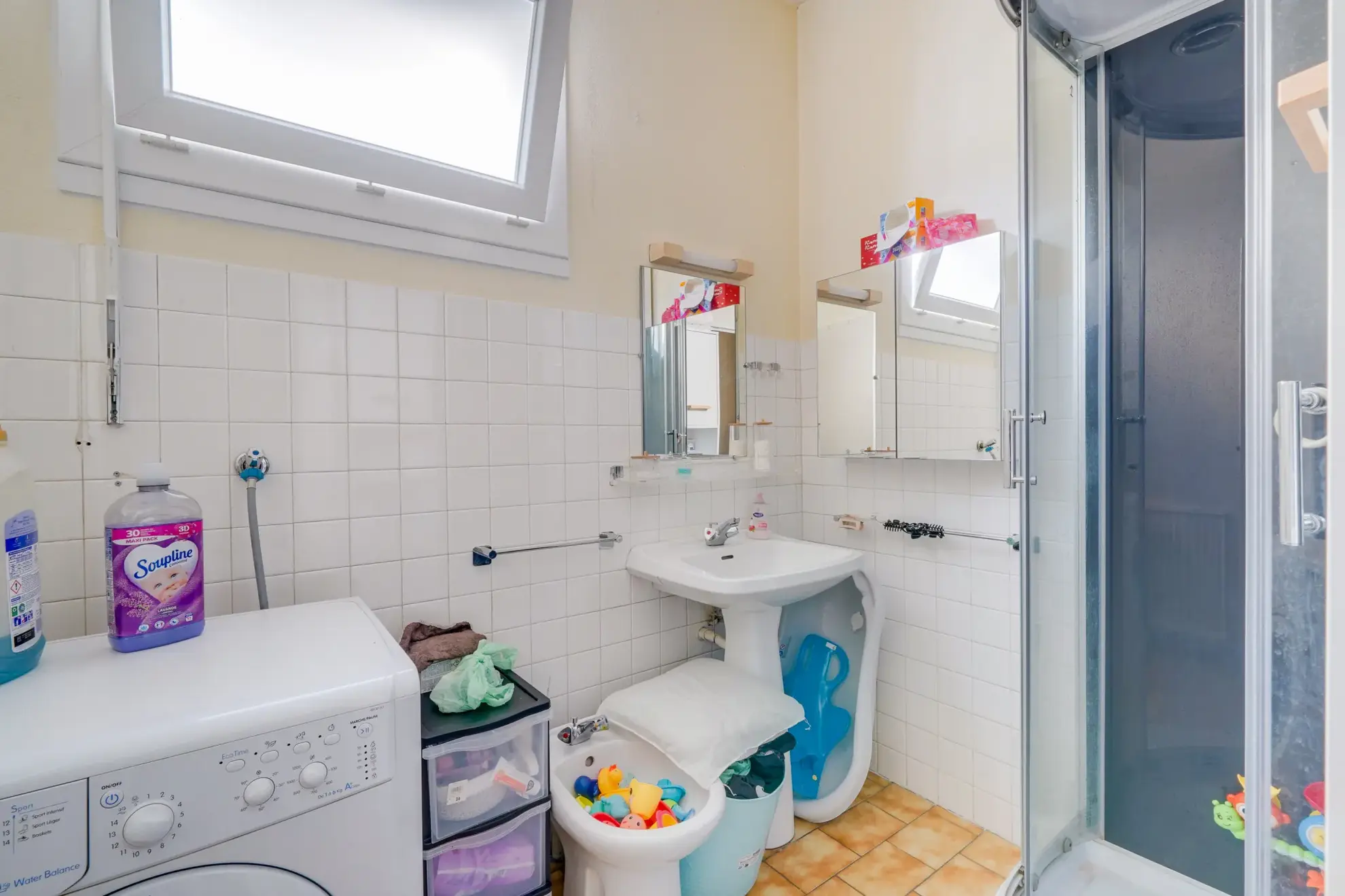 Immeuble résidentiel à Coutras avec 3 lots et forte rentabilité 