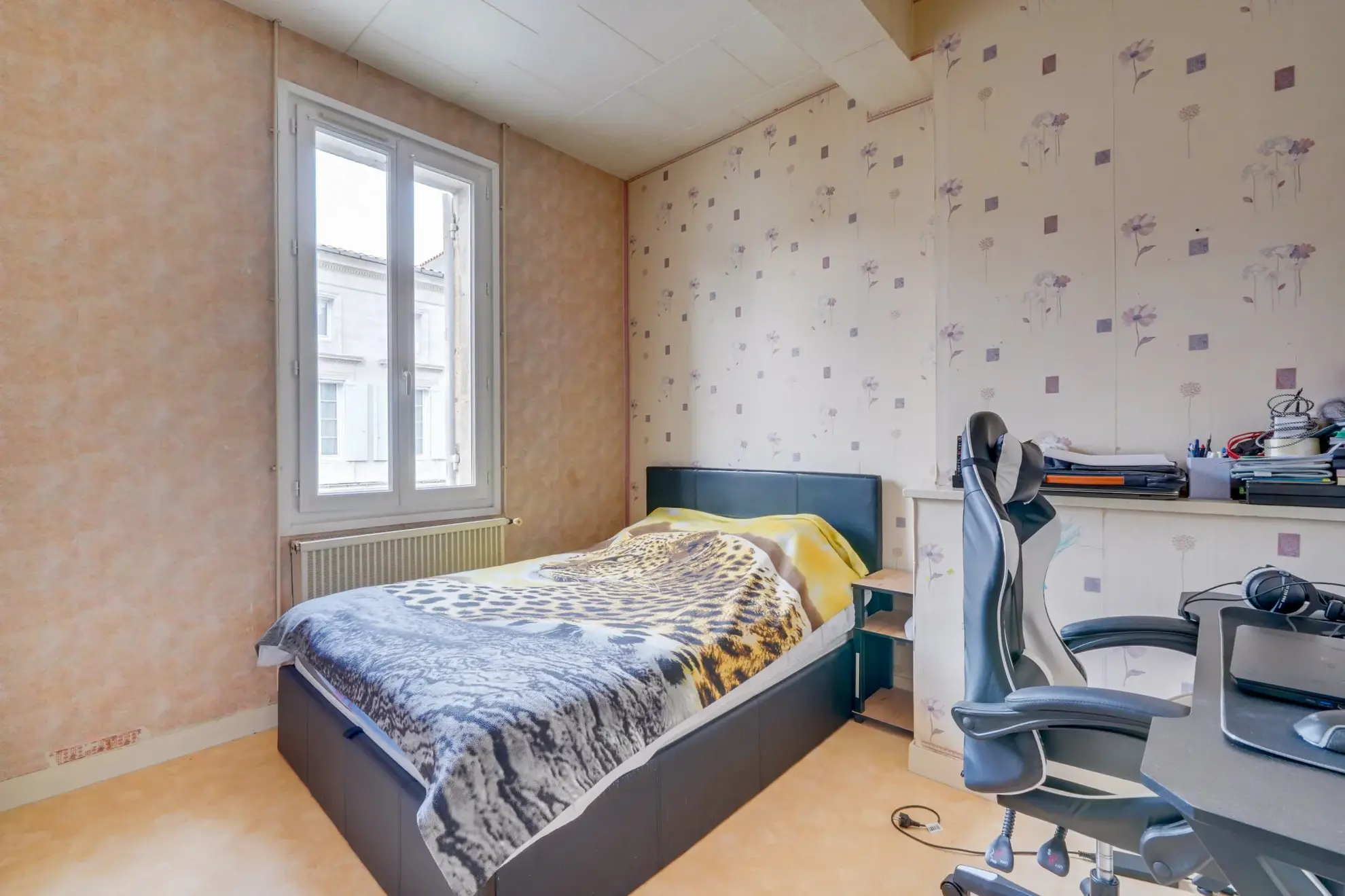 Immeuble résidentiel à Coutras avec 3 lots et forte rentabilité 