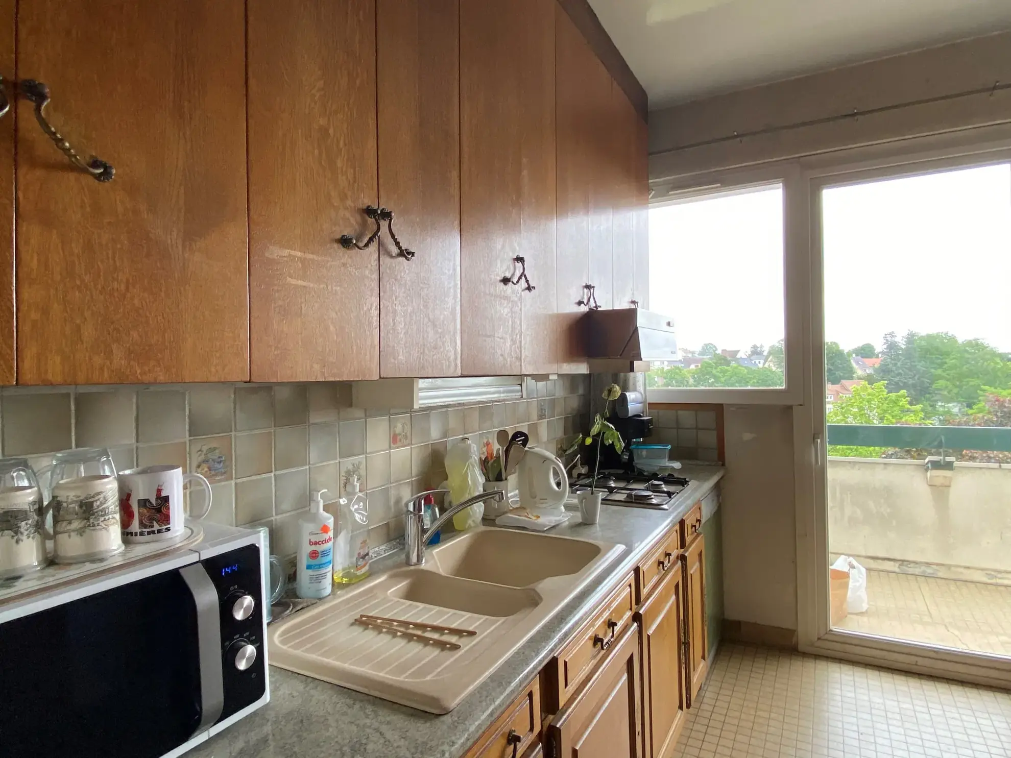 Appartement 6 pièces de 121 m² à Chatenay-Malabry avec parking et vue dégagée 