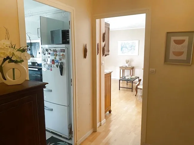 Spacieux appartement T4 à Échirolles avec balcon, cave et parking 