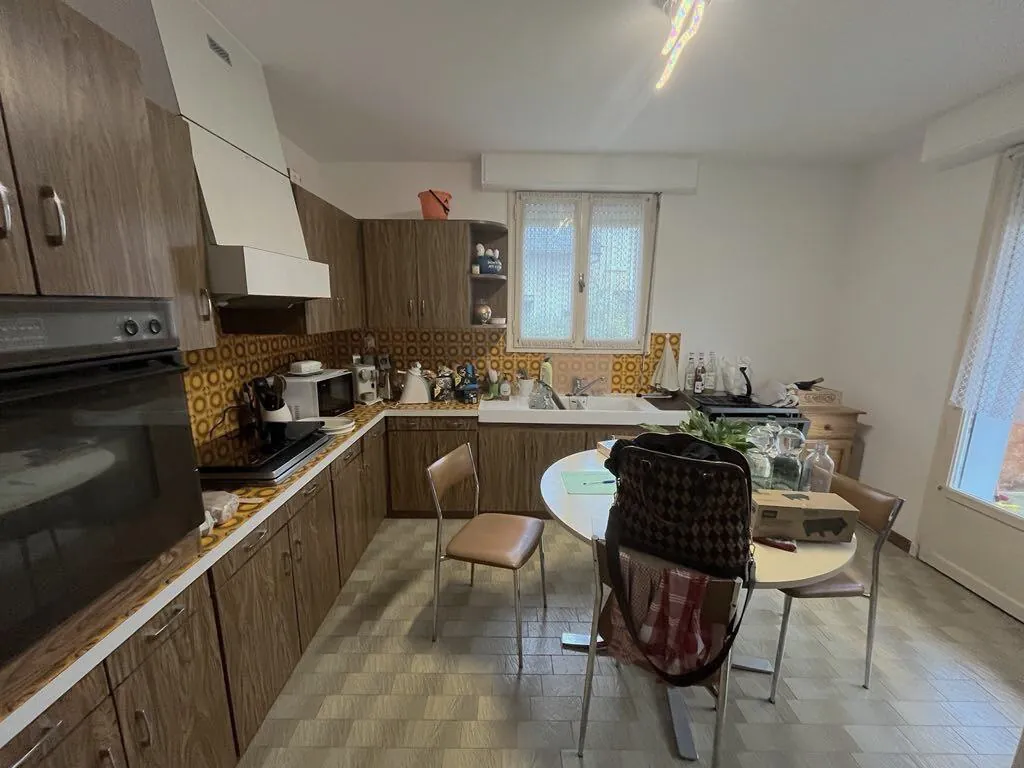 Maison de plain-pied à vendre à Bourges, proche de la place Sereaucourt 