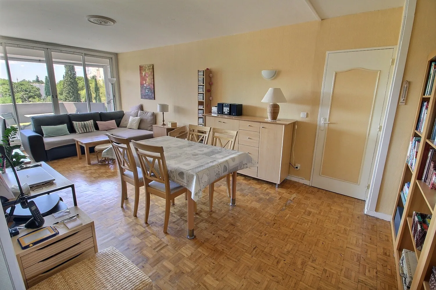 Appartement T3 avec balcon, parking et vue dégagée à Montpellier Croix d'Argent 