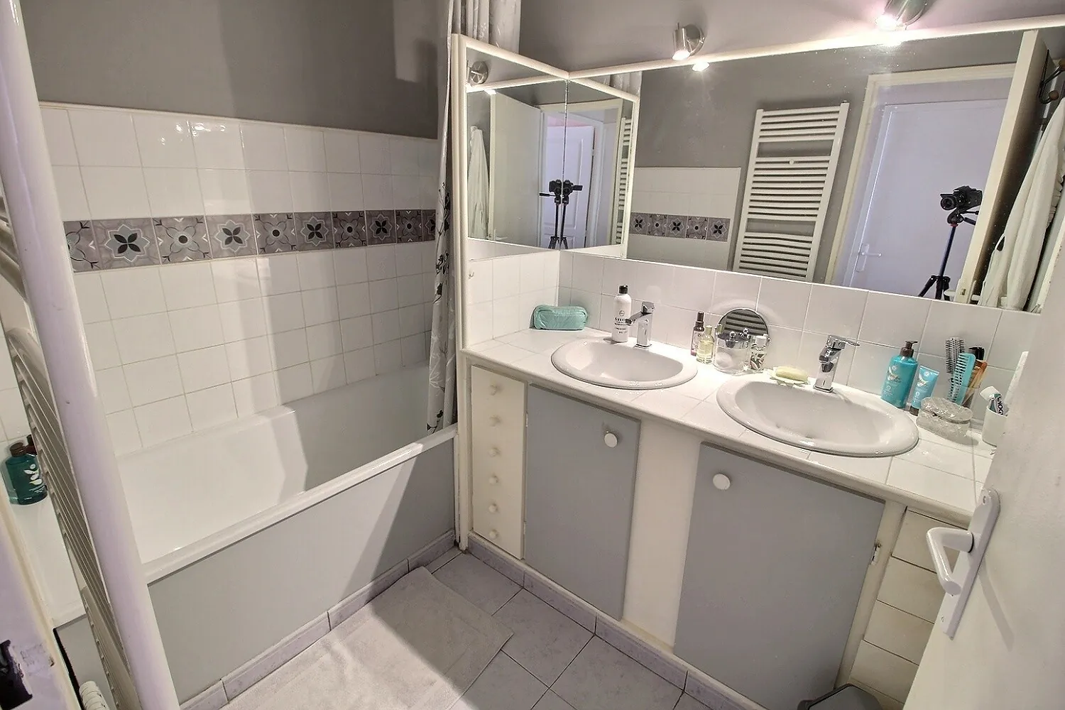 Appartement T3 avec balcon, parking et vue dégagée à Montpellier Croix d'Argent 