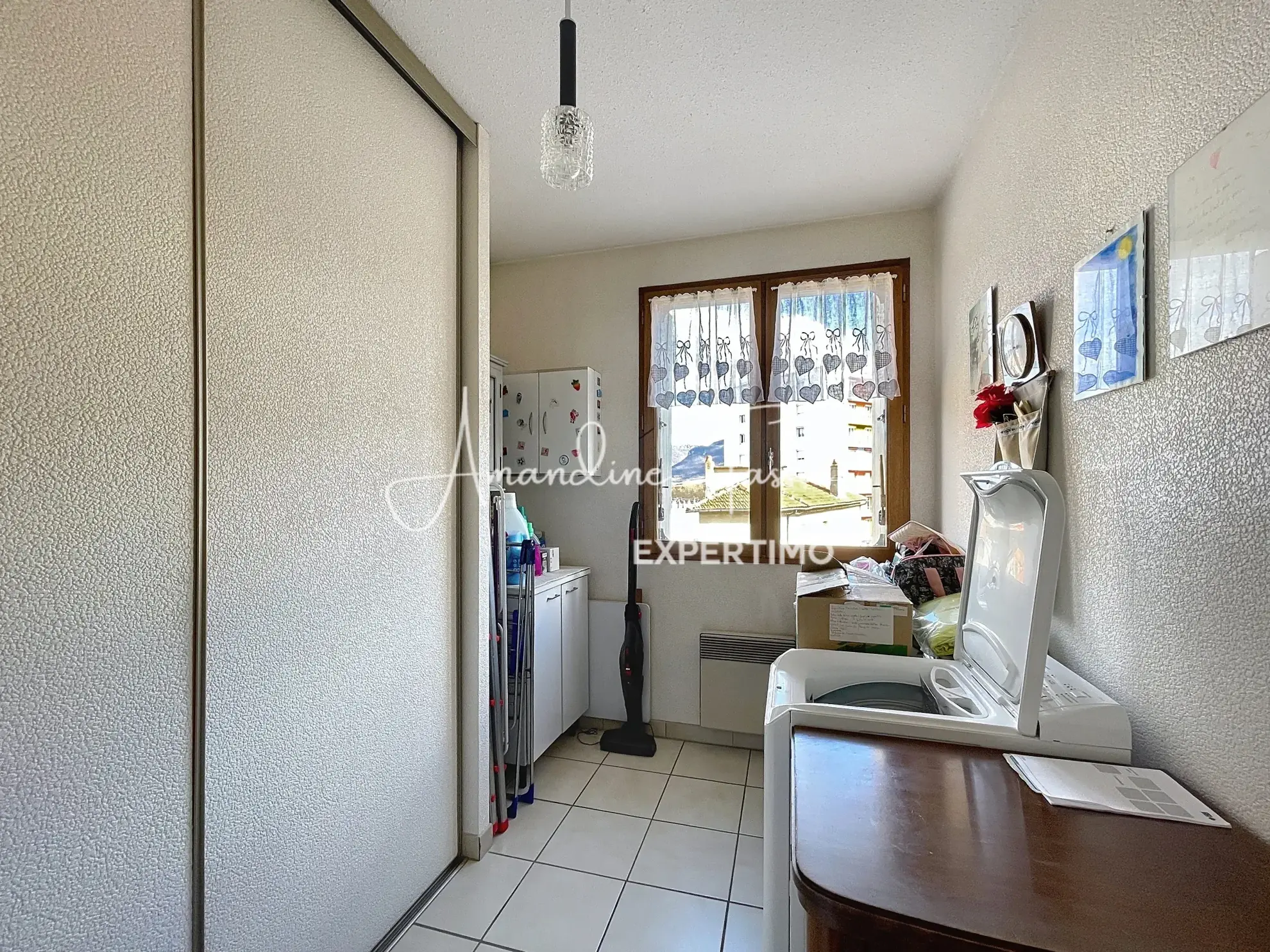 À vendre à Millau : grand appartement avec terrasse, ascenseur et luminosité exceptionnelle 