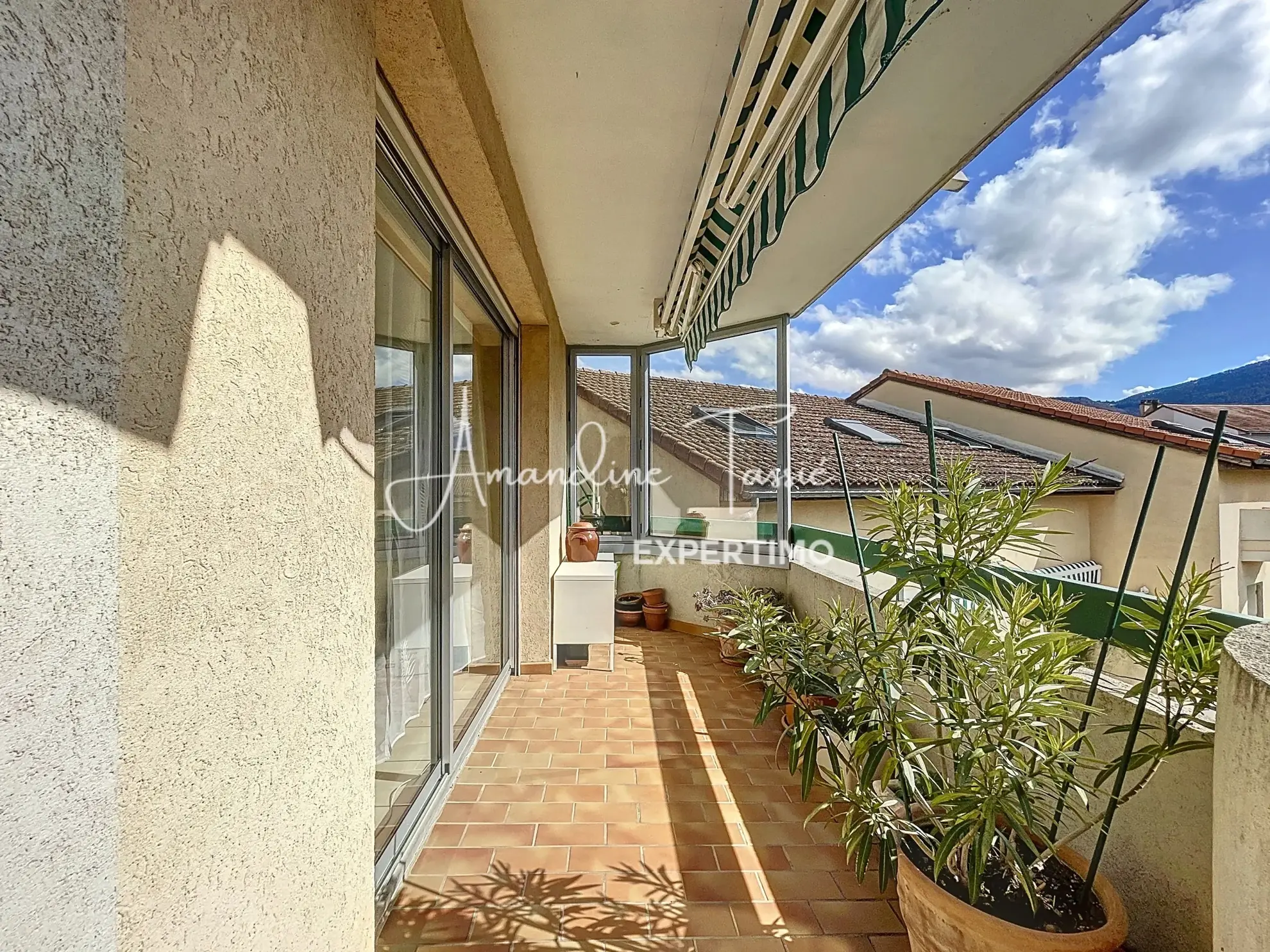 À vendre à Millau : grand appartement avec terrasse, ascenseur et luminosité exceptionnelle 