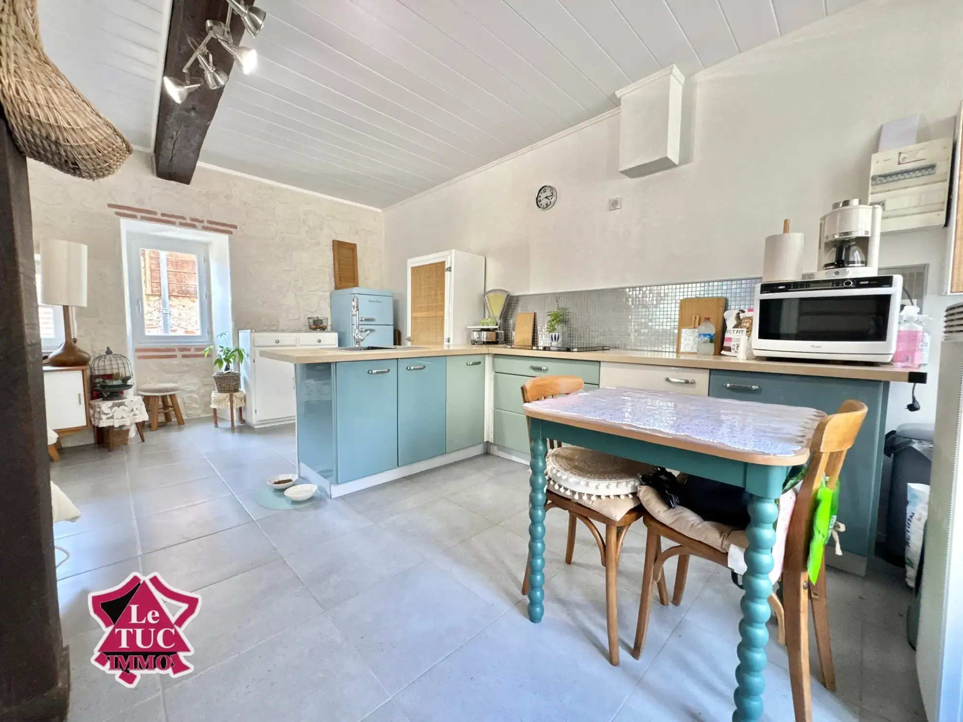 Maison médiévale rénovée avec terrasse à Penne d'Agenais, 2 chambres 