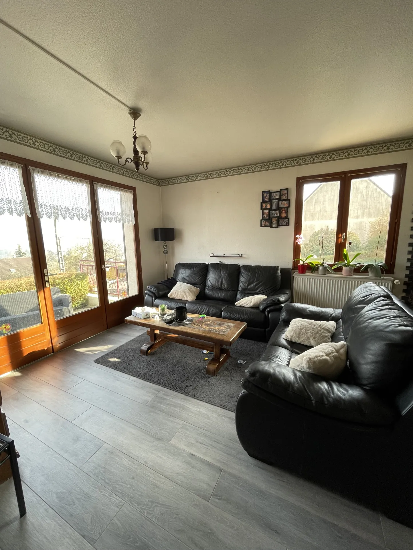 Maison à vendre à La Ferté-sous-Jouarre avec jardin et vue dégagée 