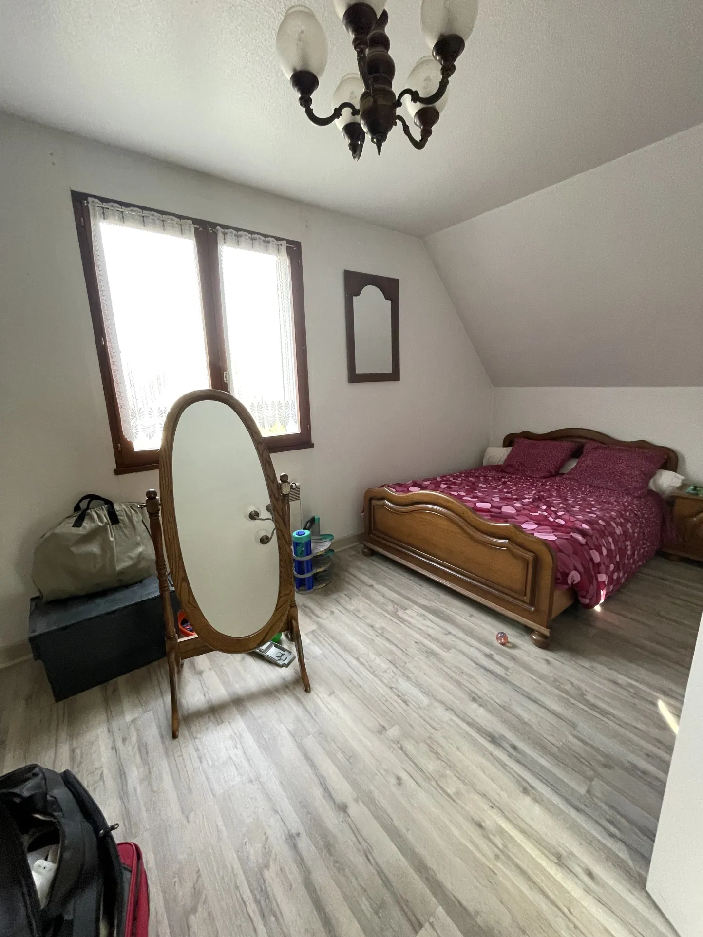 Maison à vendre à La Ferté-sous-Jouarre avec jardin et vue dégagée 