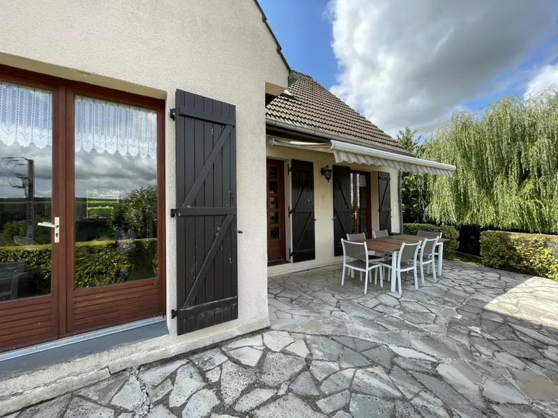 Maison à vendre à La Ferté-sous-Jouarre avec jardin et vue dégagée