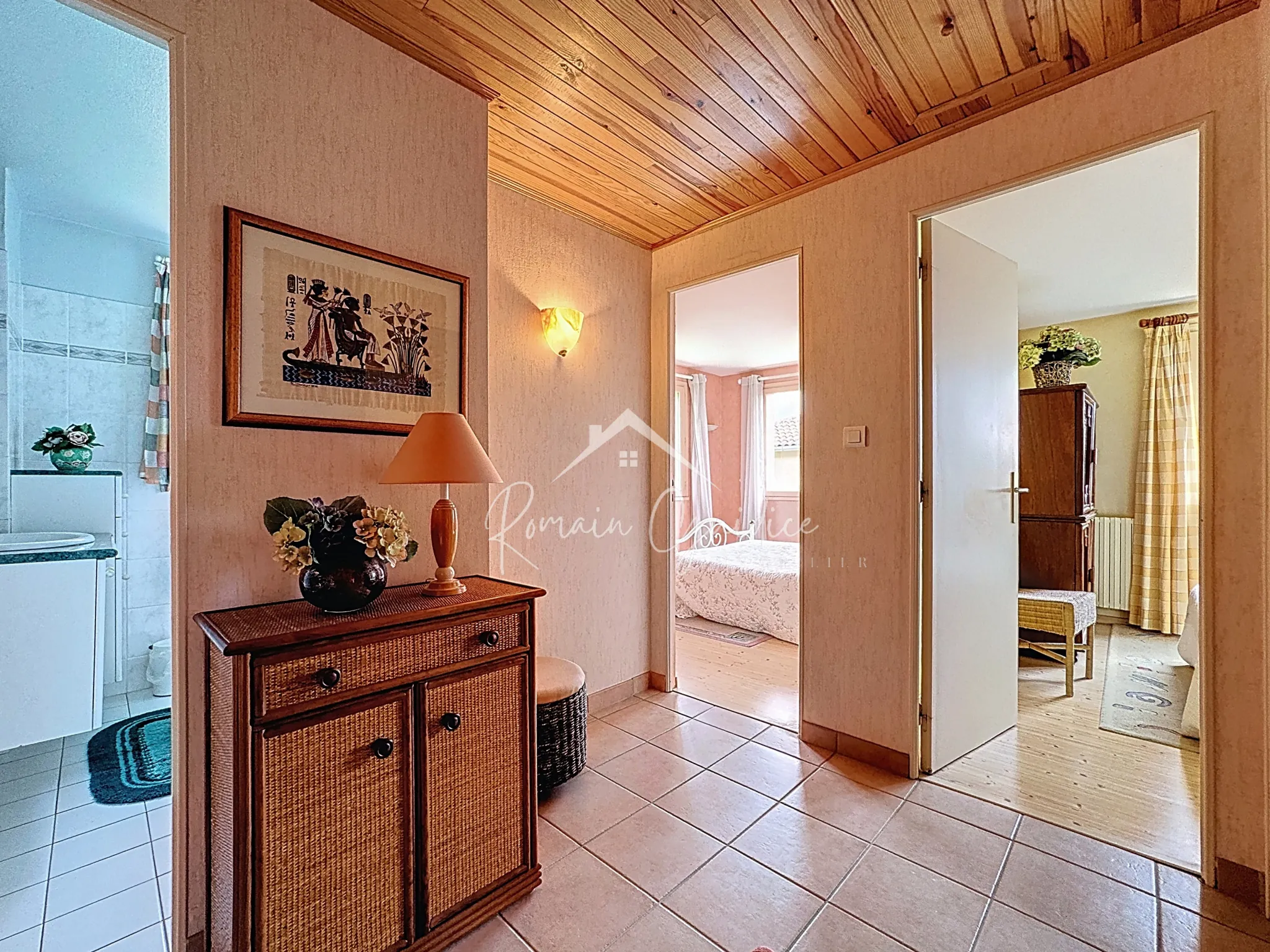 Villa F5 de 118 m² avec terrasses et garage dans le Crès à Millau 