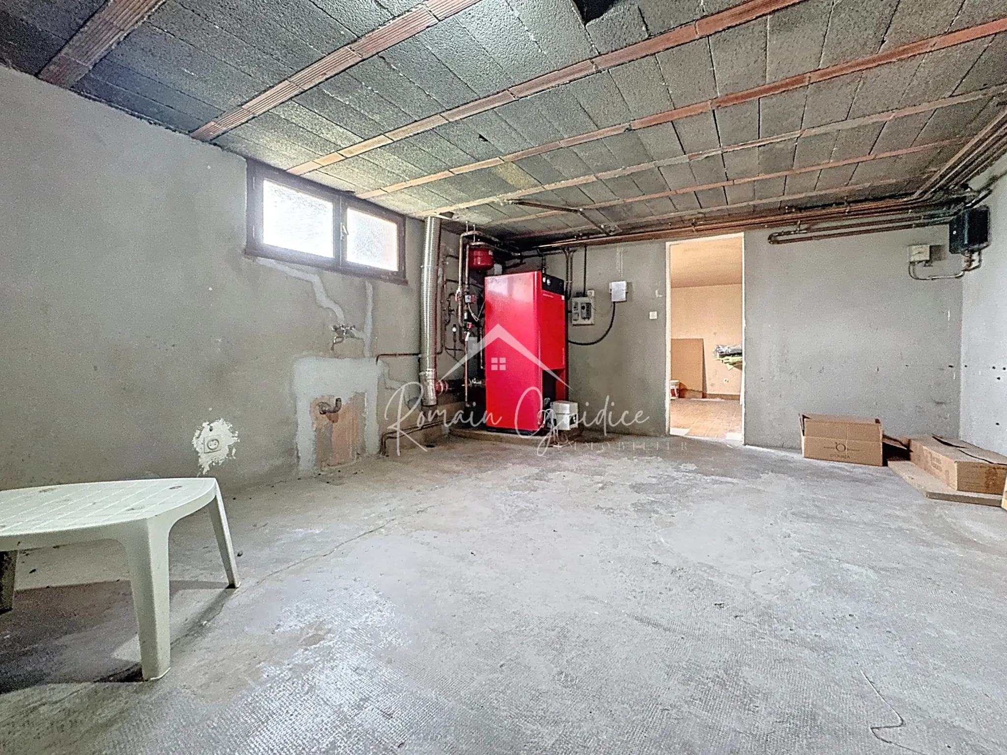 Villa F5 de 118 m² avec terrasses et garage dans le Crès à Millau 