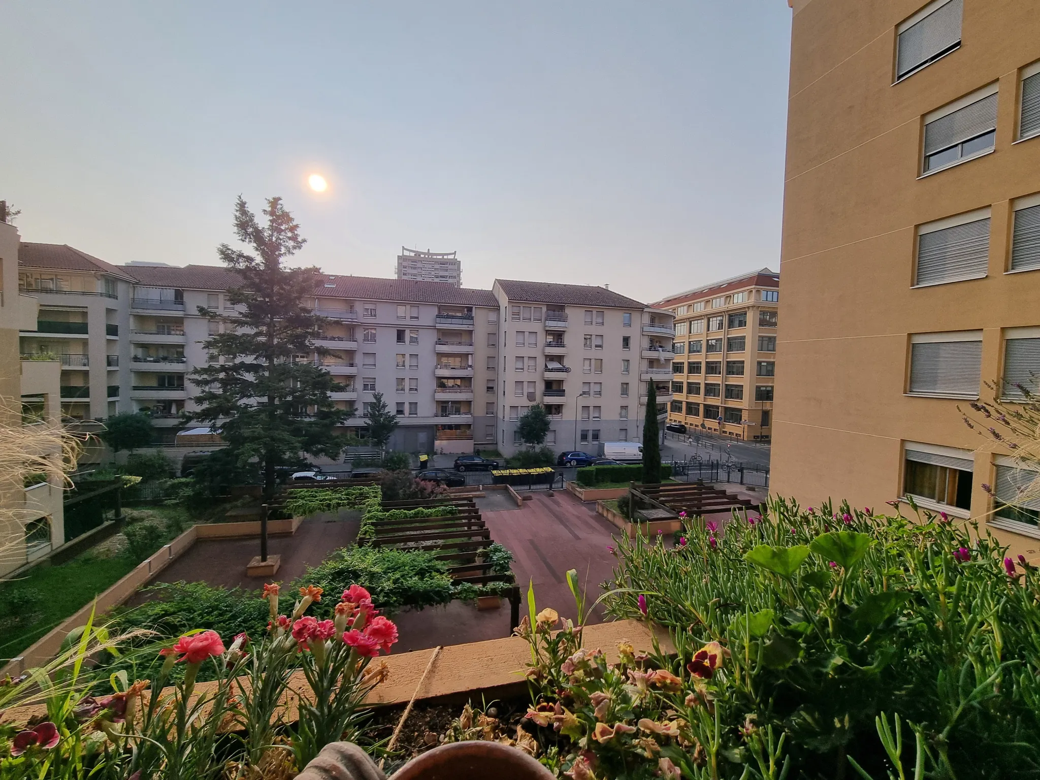 Appartement T2 de 60 m2 avec balcon à Villeurbanne, Quartier Gratte-Ciel 