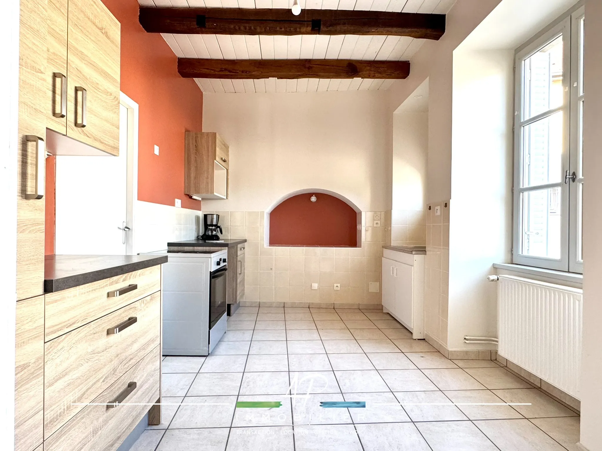 Maison de village avec 4 chambres à Gémeaux (21120), potentiel locatif et charme authentique 