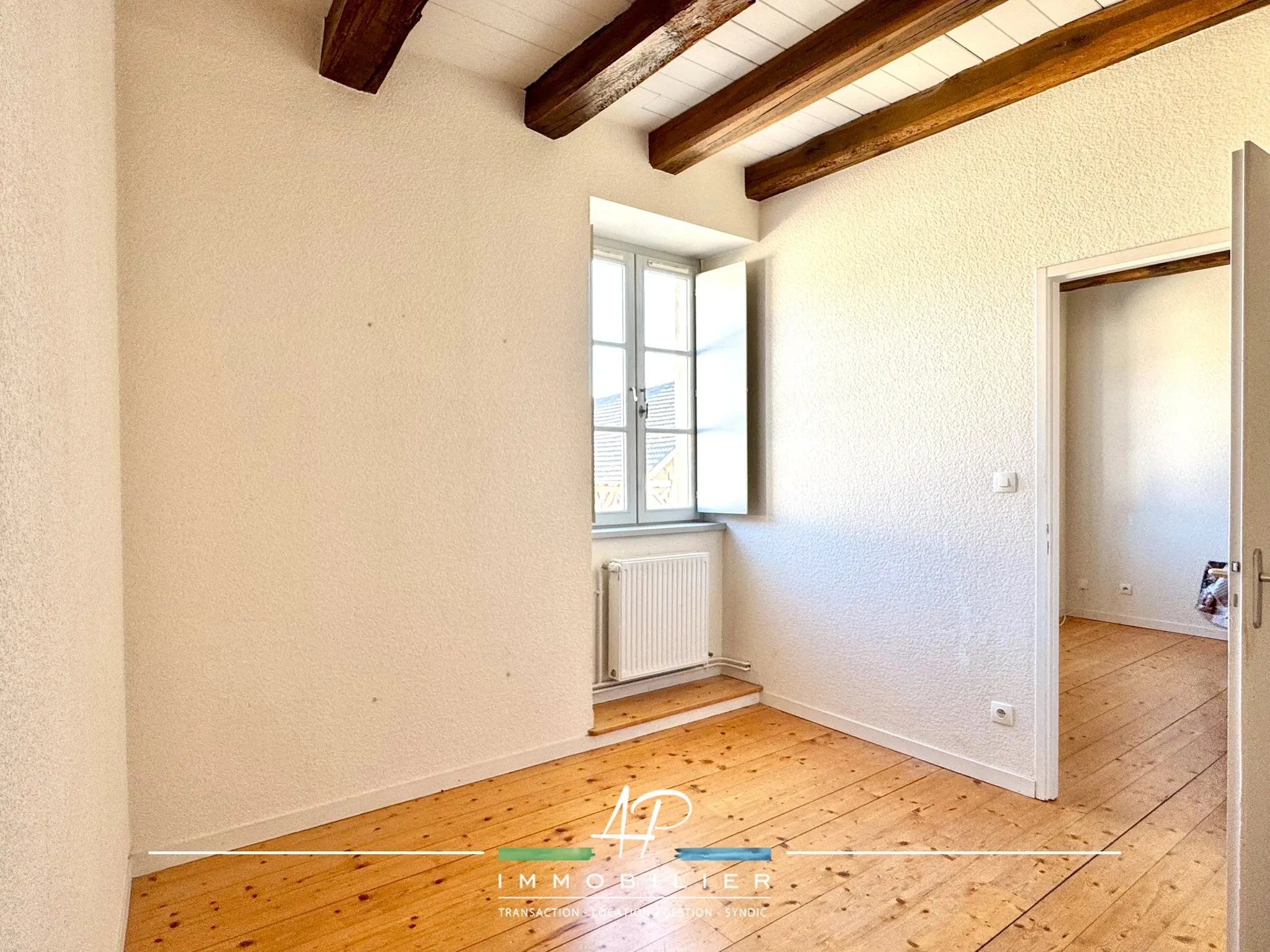 Maison de village avec 4 chambres à Gémeaux (21120), potentiel locatif et charme authentique 