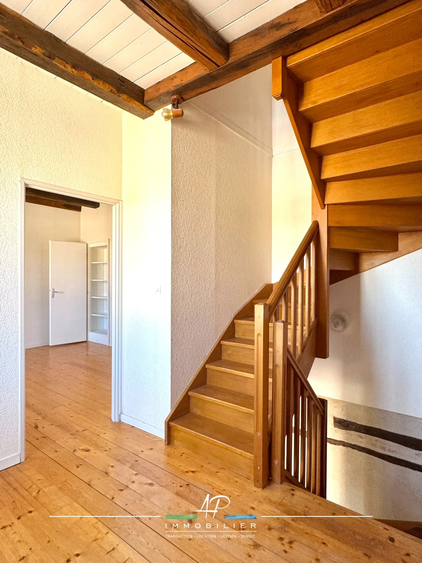 Maison de village avec 4 chambres à Gémeaux (21120), potentiel locatif et charme authentique 