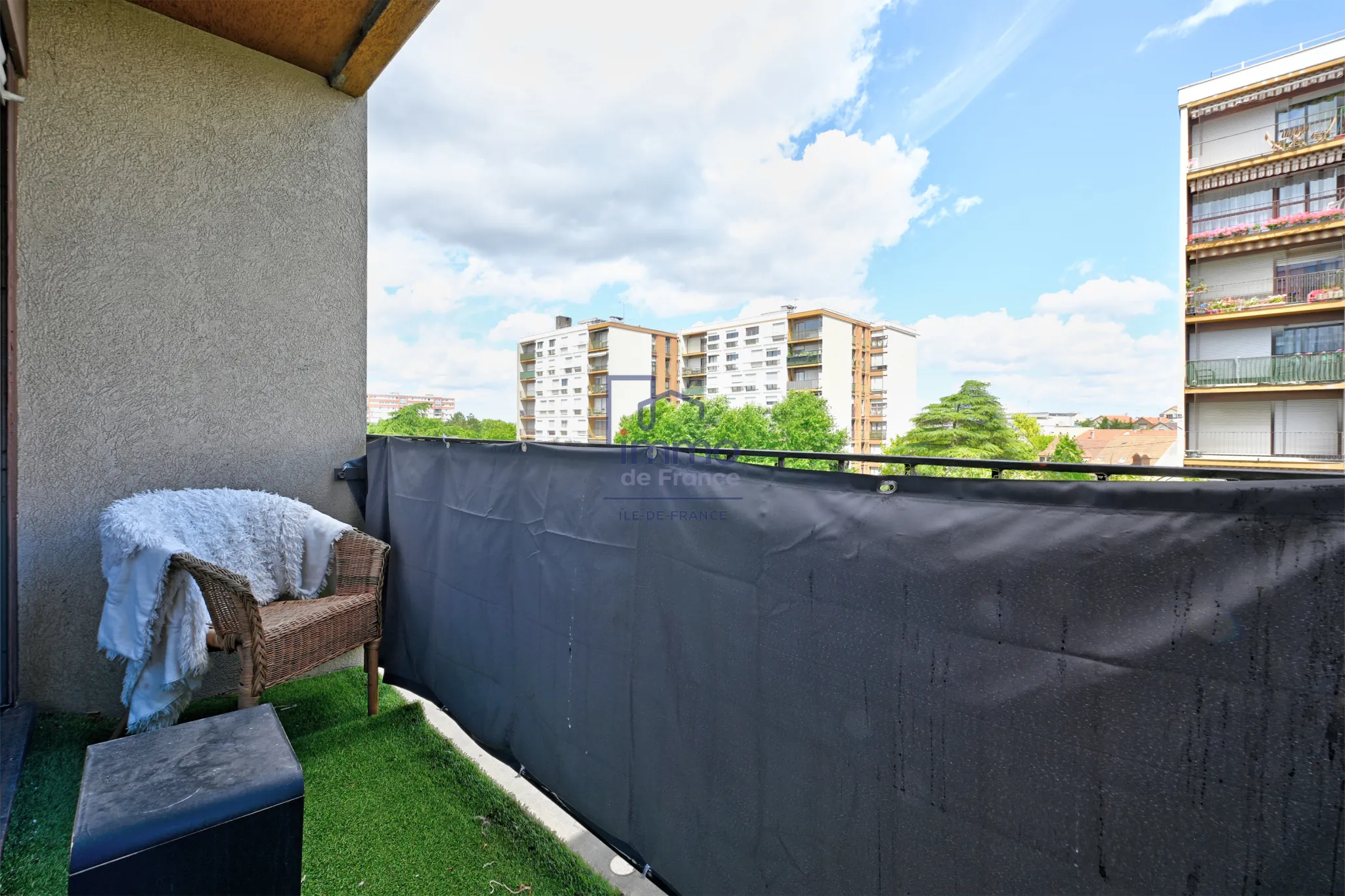 Appartement T3 loué à Achères, idéal investisseur avec balcon, cave et gardien 