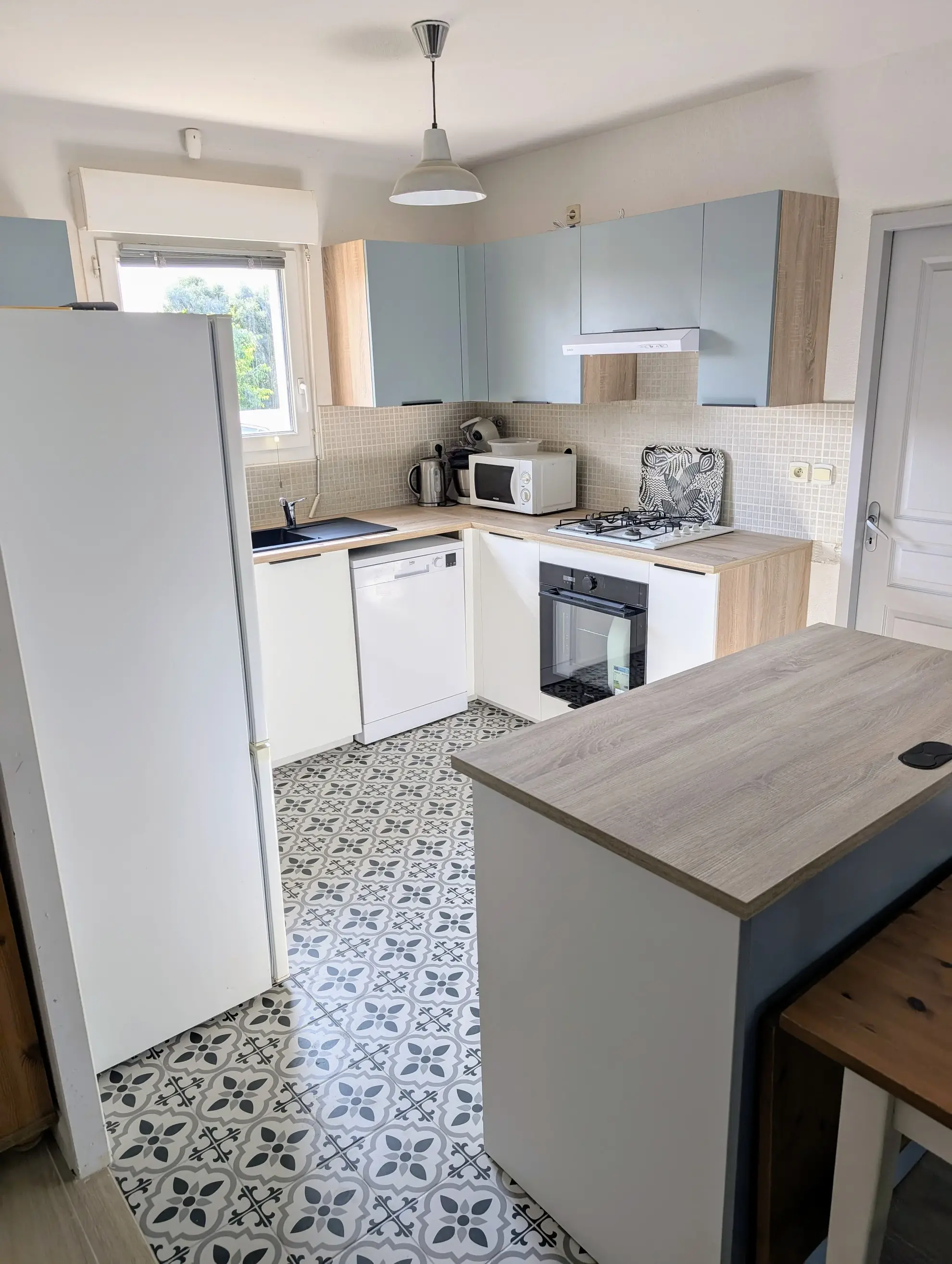 Charmante maison de 81 m² avec jardin et vue sur la garrigue à Nîmes 