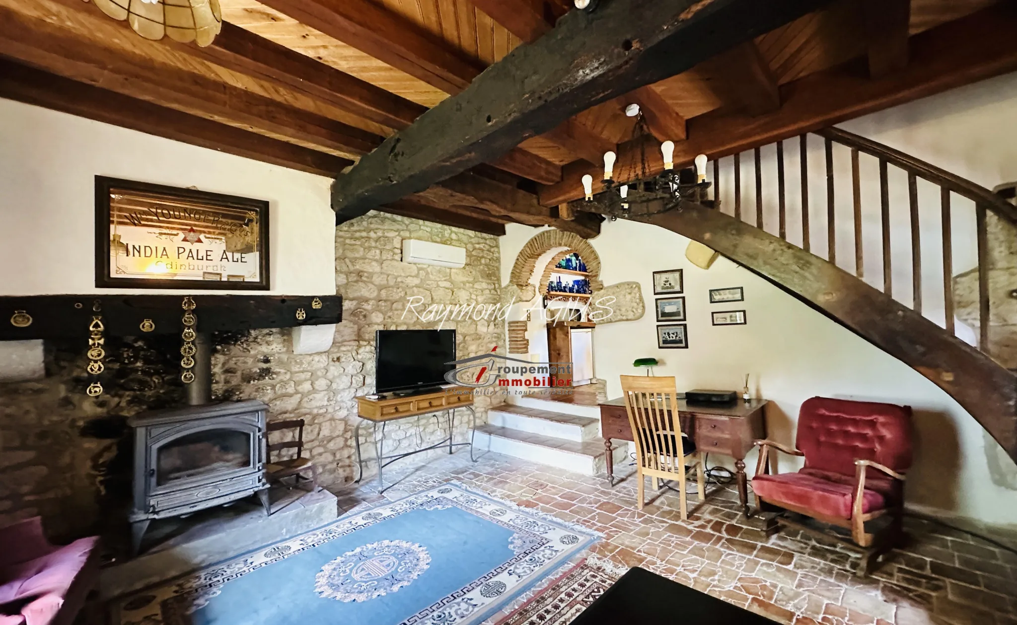 Charmante maison en pierre du XVIe siècle avec piscine en Dordogne 