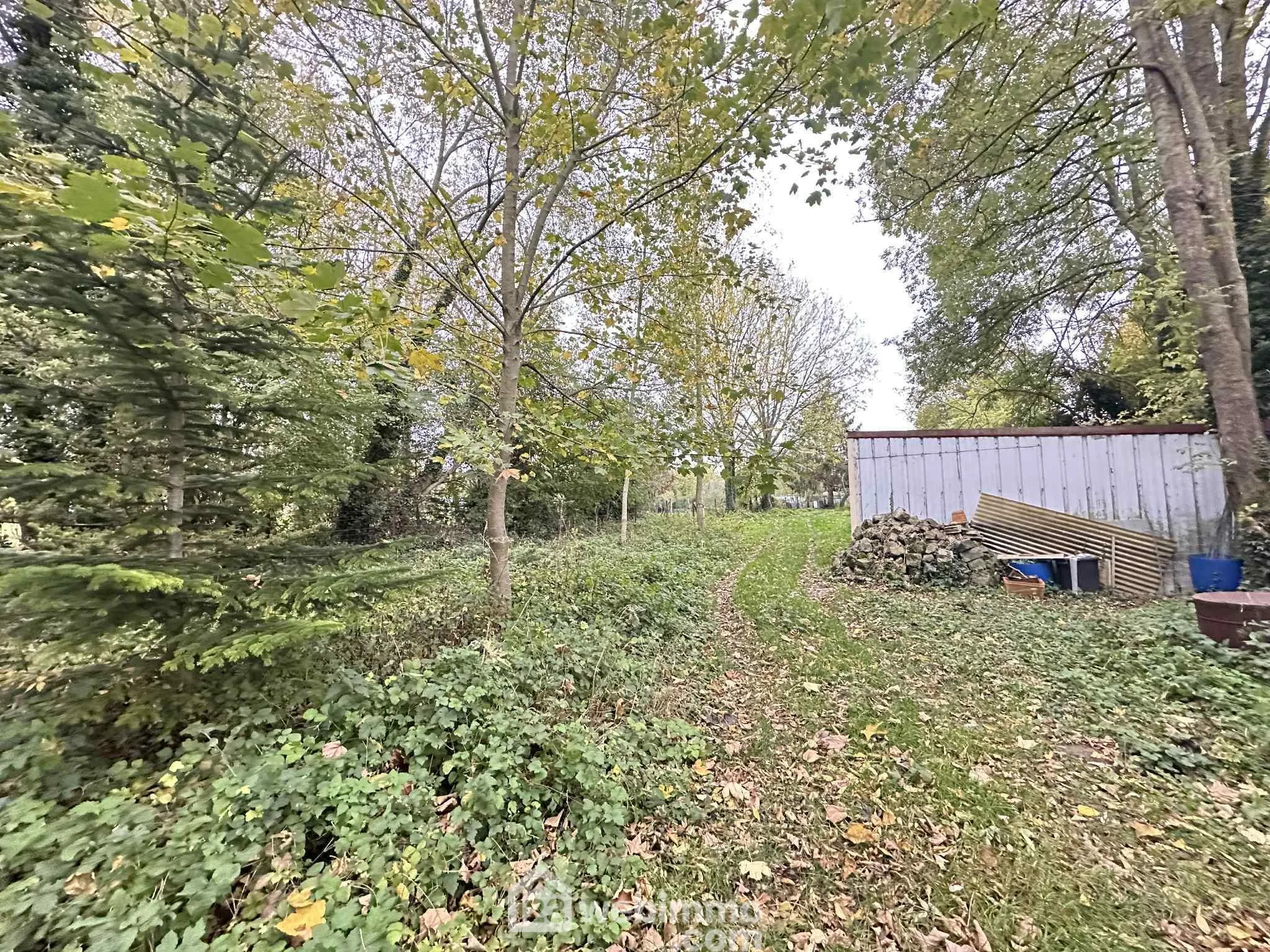 Joli terrain de loisirs de 2174 m² à Lisees-Notre-Dame 