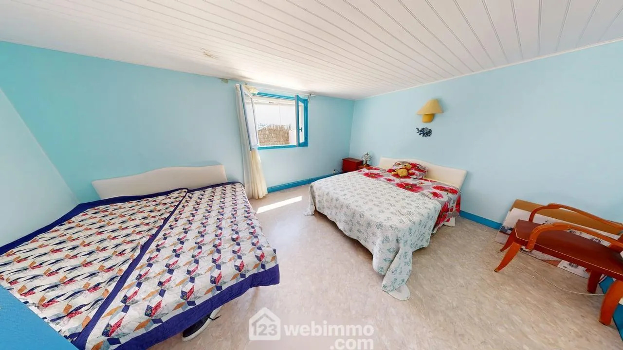 Maison familiale proche plage à La Tranche sur Mer - Opportunité rare 