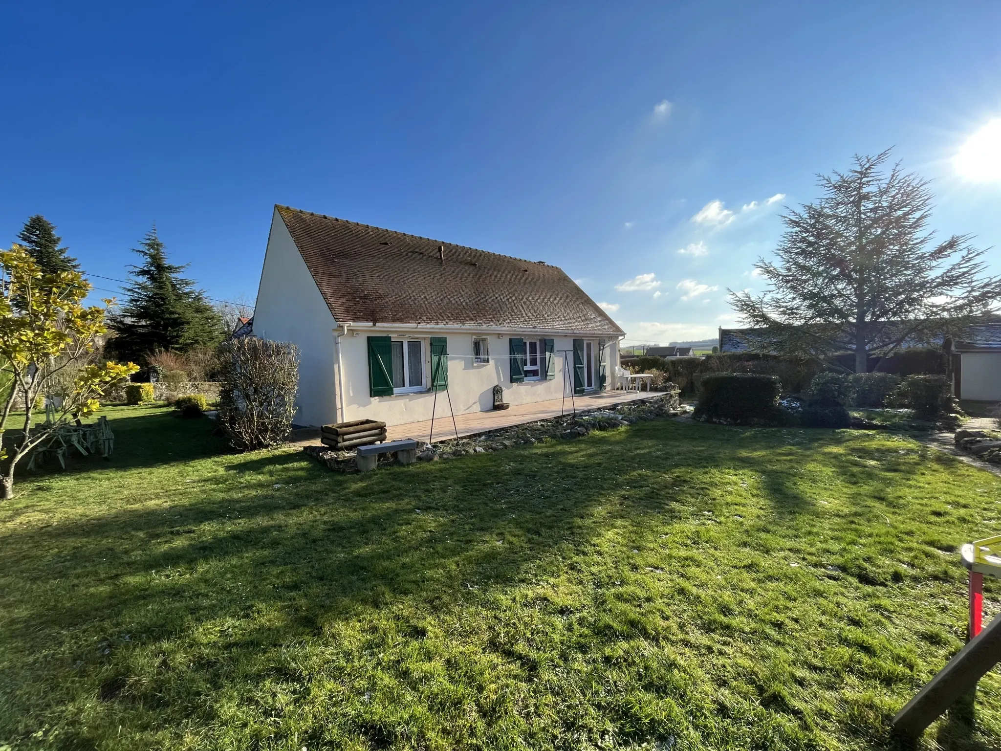 Maison plain-pied de 90m² avec sous-sol total à La Ferté-Gaucher 