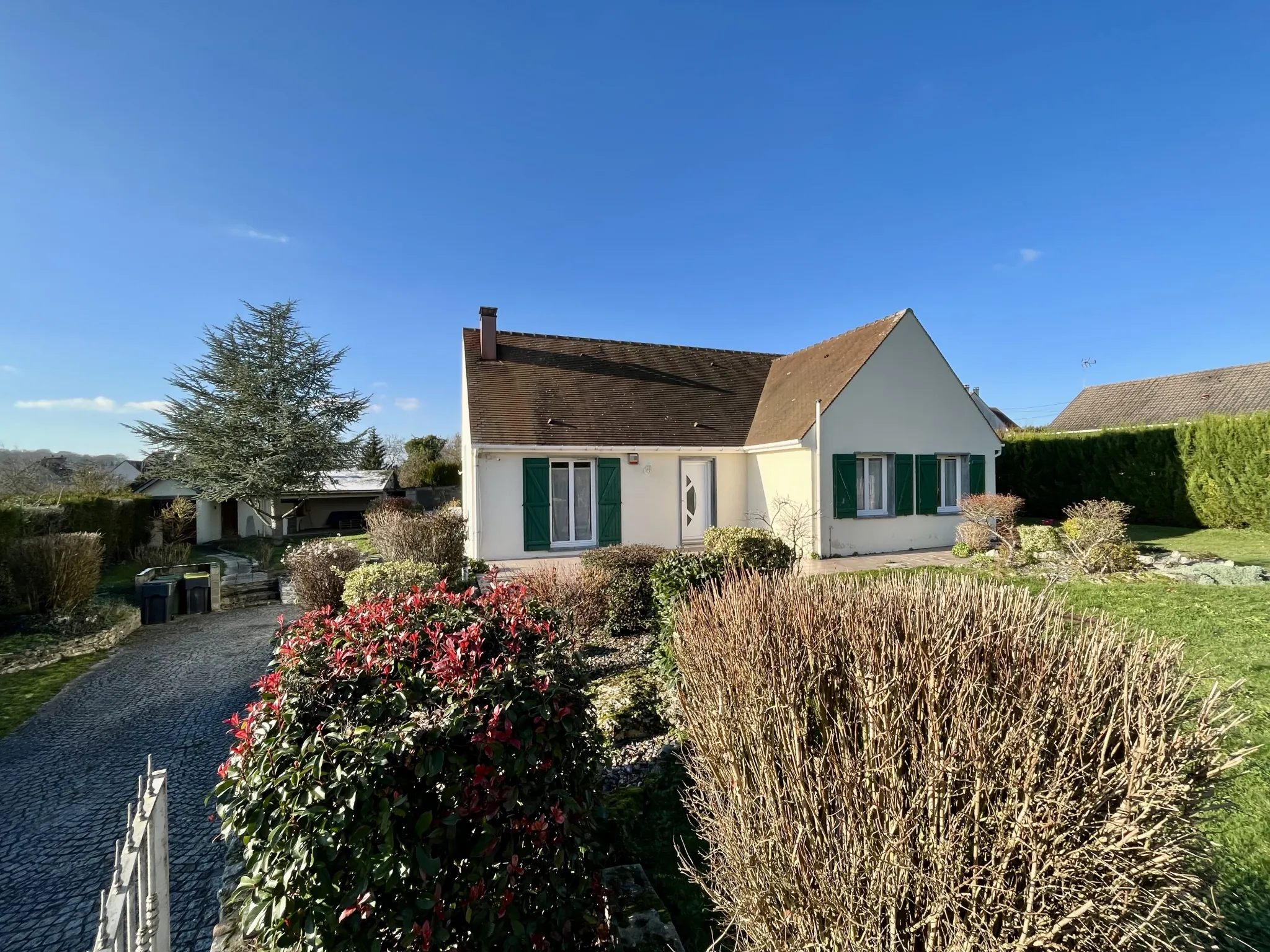 Maison plain-pied de 90m² avec sous-sol total à La Ferté-Gaucher