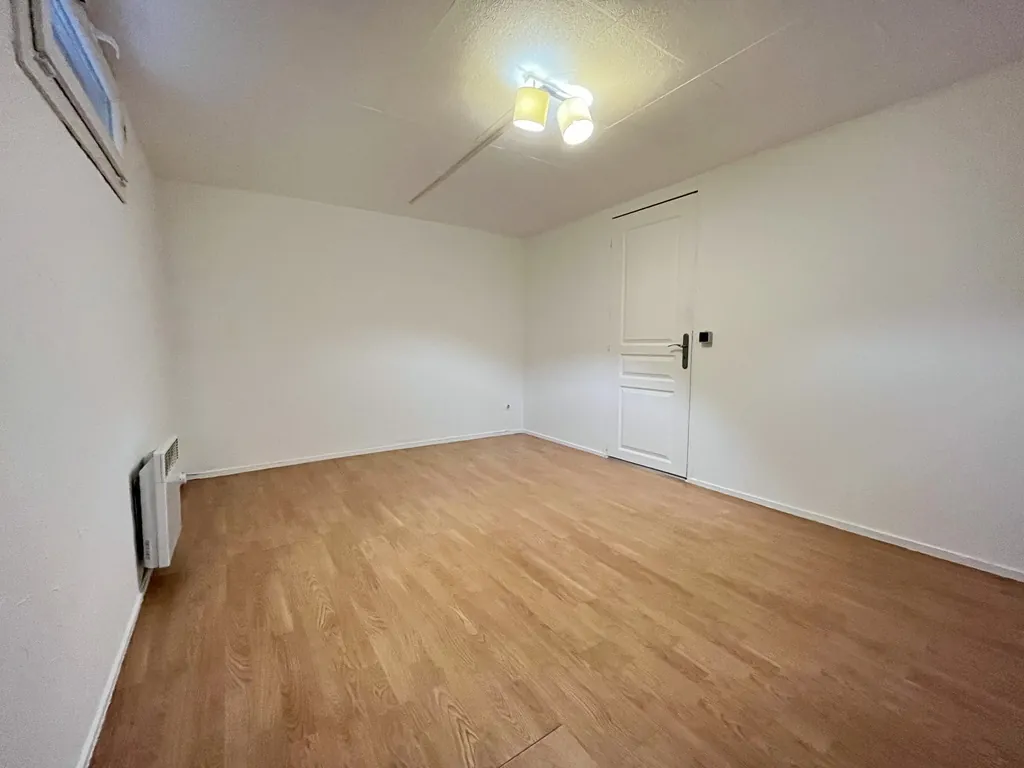 Maison plain-pied de 90m² avec sous-sol total à La Ferté-Gaucher 