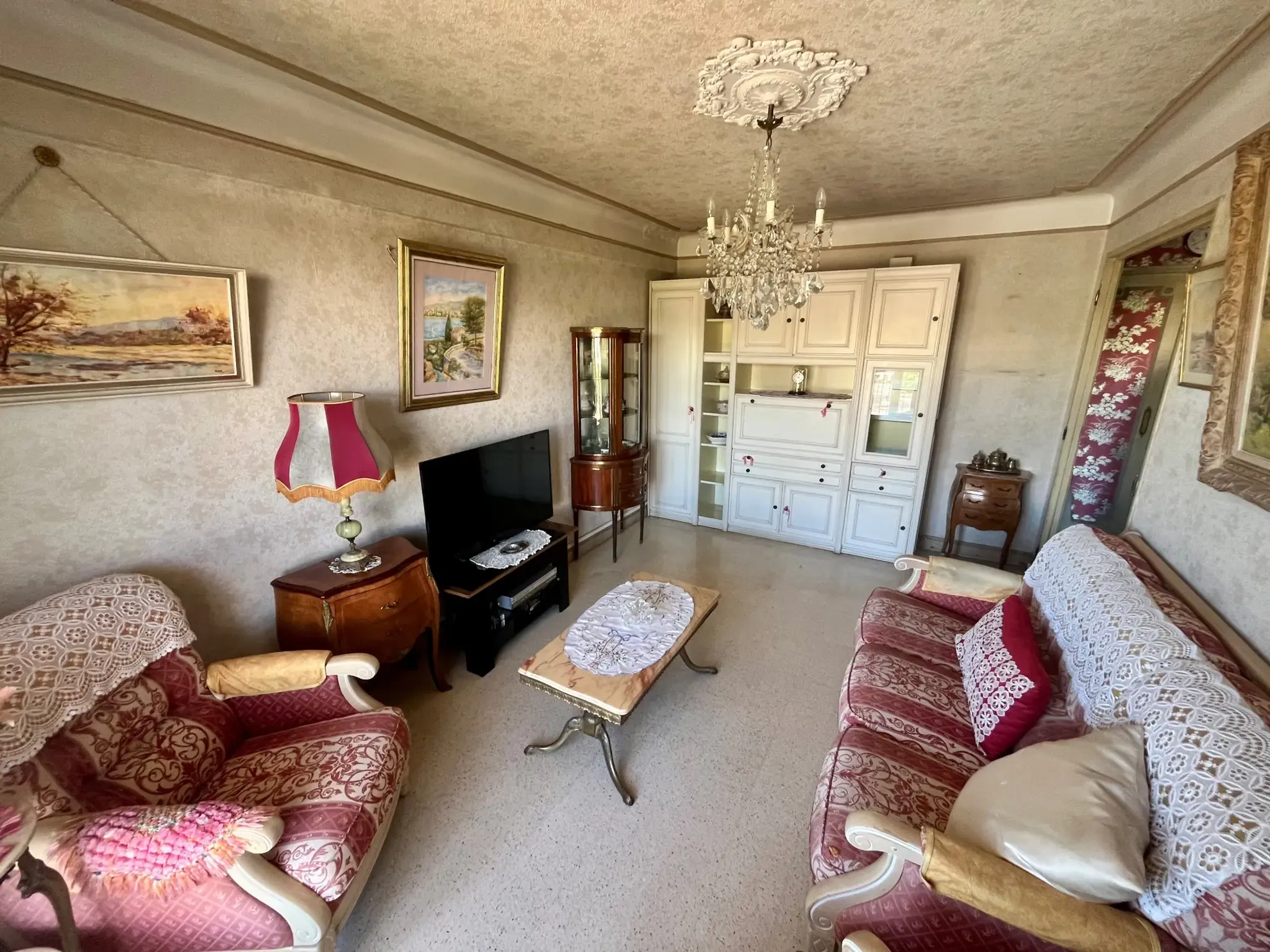 Appartement 3 pièces à Cannes avec terrasse, cave et parking, dernier étage 