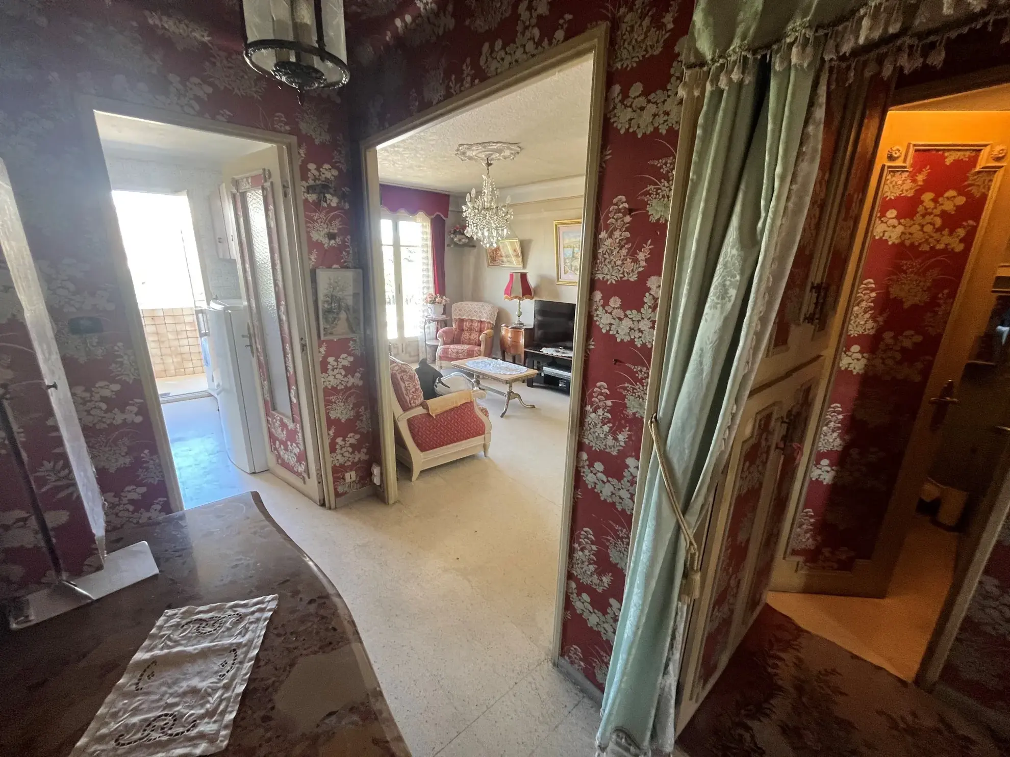 Appartement 3 pièces à Cannes avec terrasse, cave et parking, dernier étage 