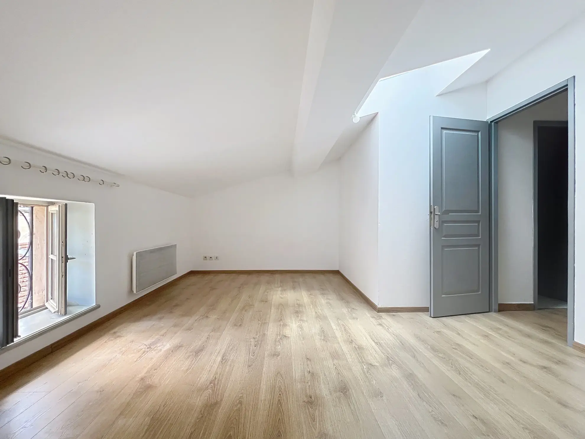 Appartement T3 en Duplex avec Cave au Centre-ville de Villefranche-sur-Saône 