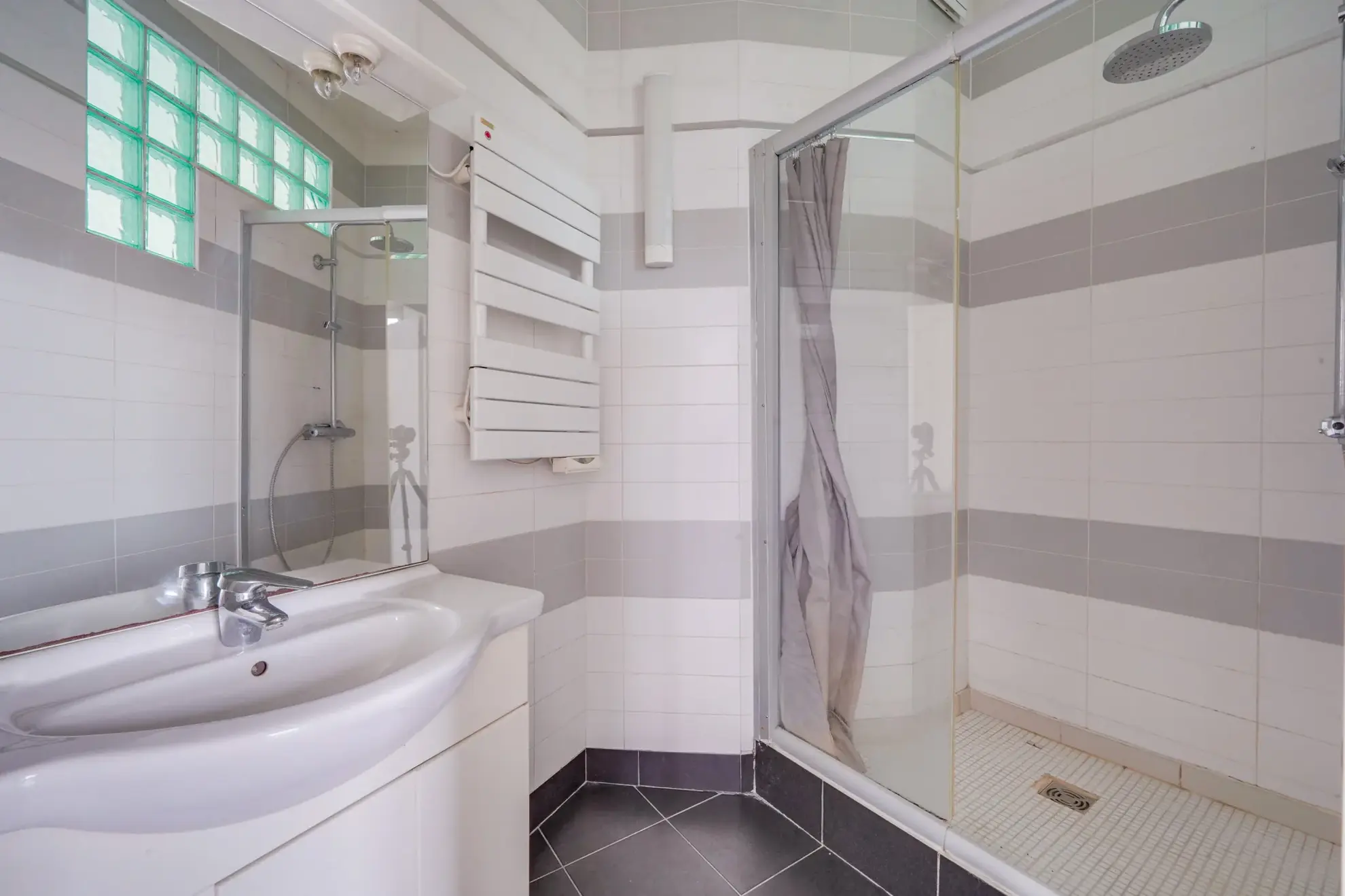 Bel appartement T2 de 50 m² avec balcon à Bordeaux 