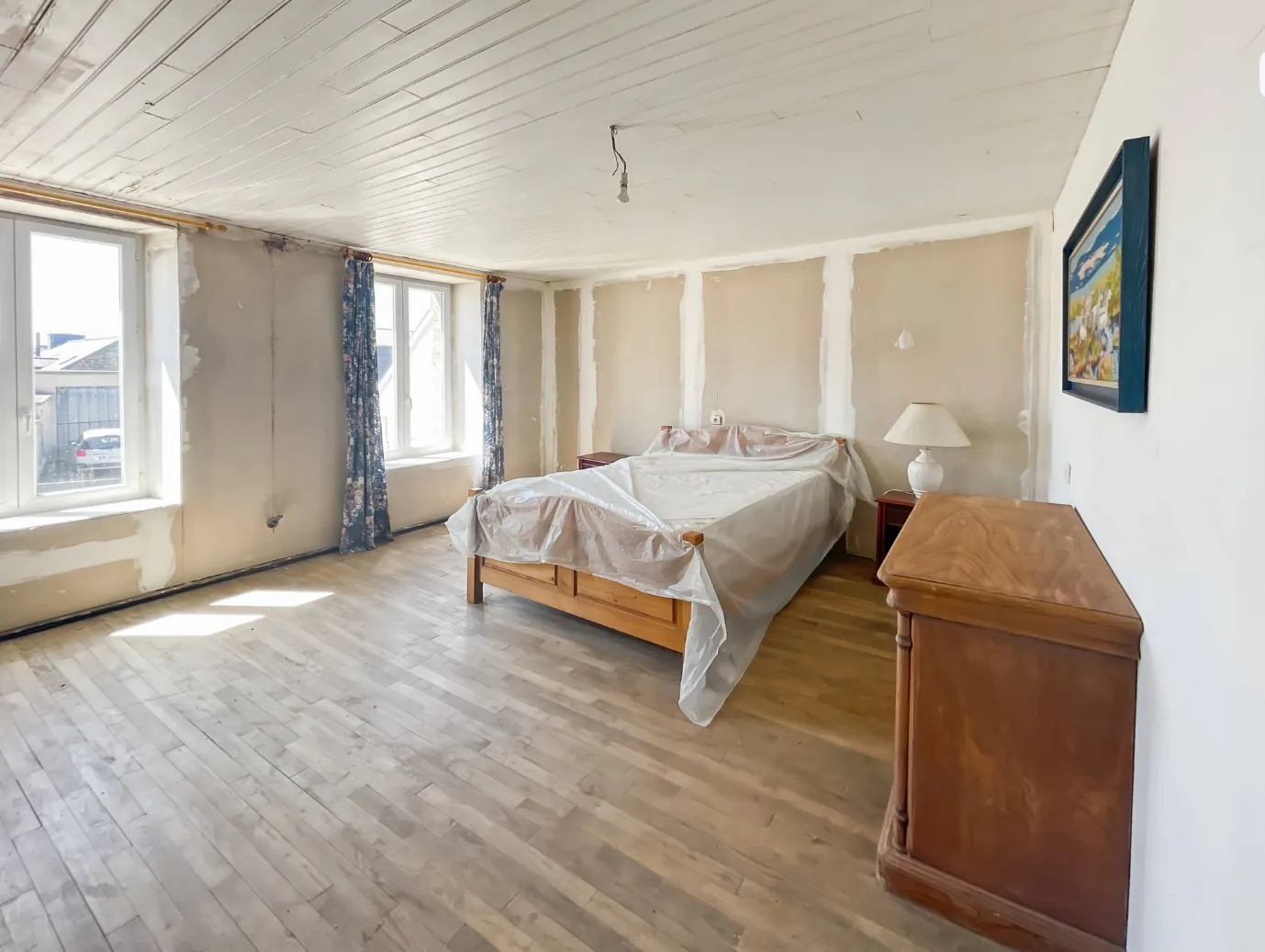 Maison à Crédin avec 4 chambres, jardin et grand potentiel de rénovation 