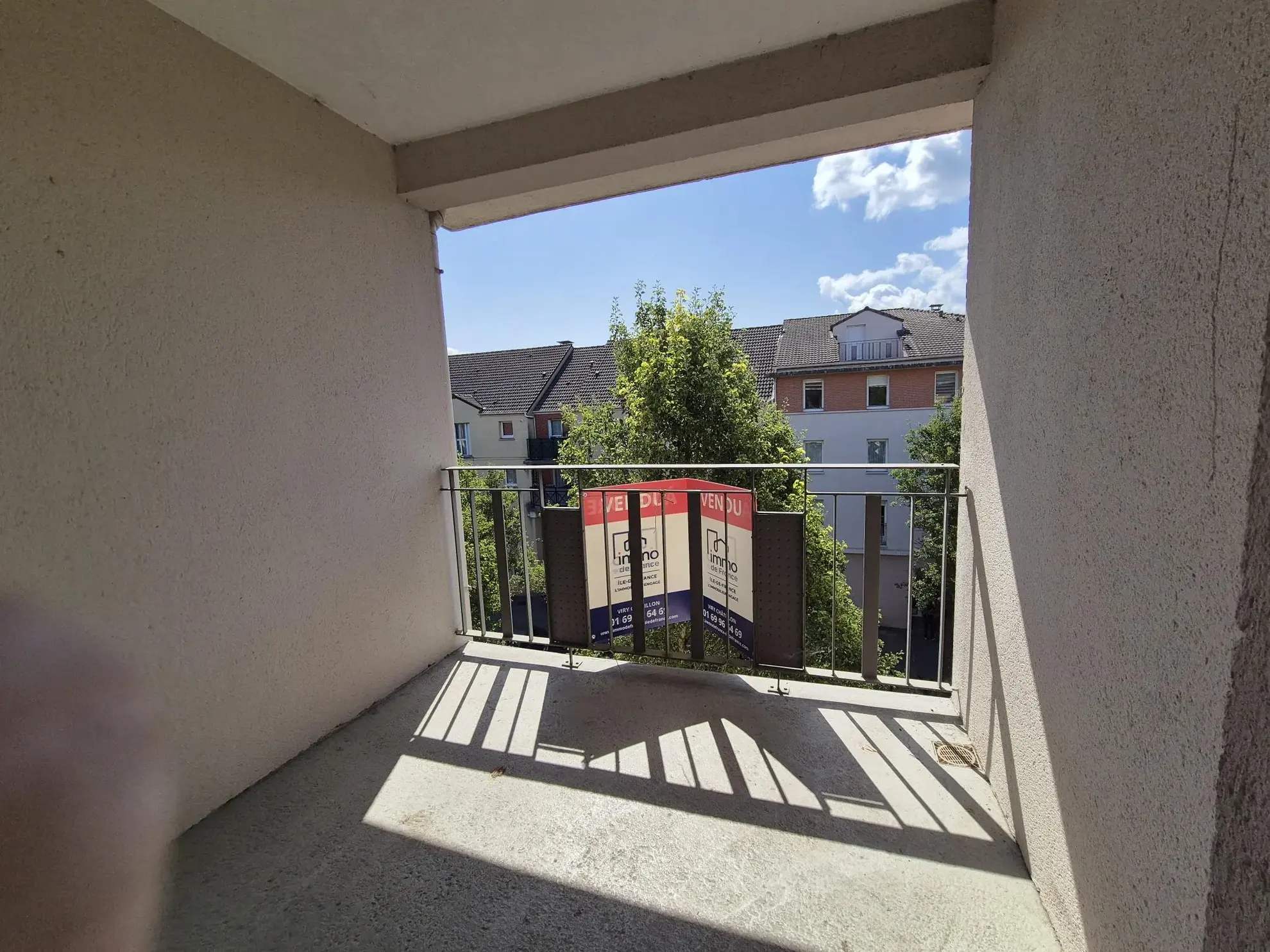 Appartement duplex 5 pièces de 97m² avec terrasse à Saint Pierre du Perray 