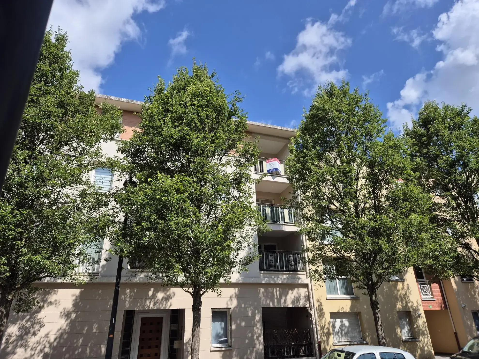 Appartement duplex 5 pièces de 97m² avec terrasse à Saint Pierre du Perray 