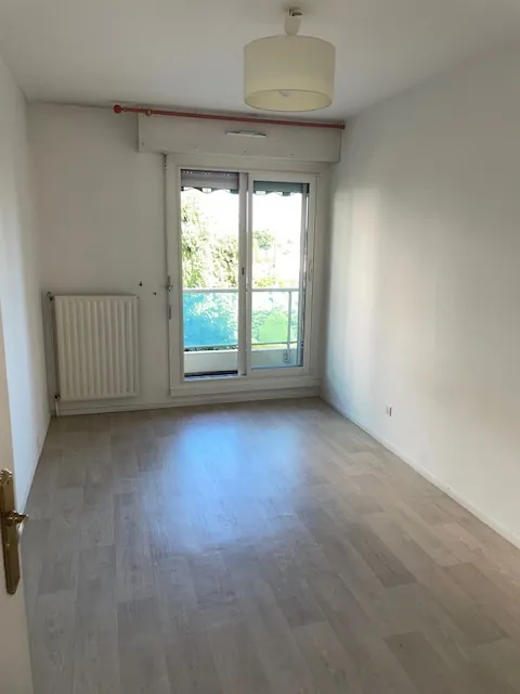 Appartement 3 pièces lumineux avec parking à Bordeaux-Cauderan - Résidence sécurisée 