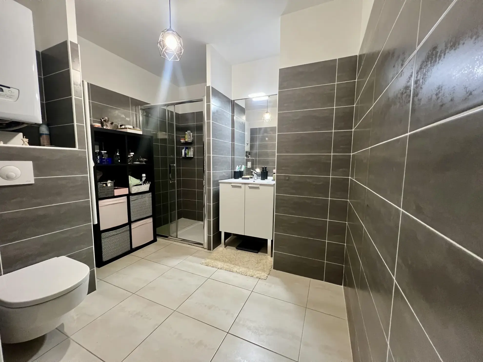 Vente appartement T2 récent avec terrasse et parking à Toulon 