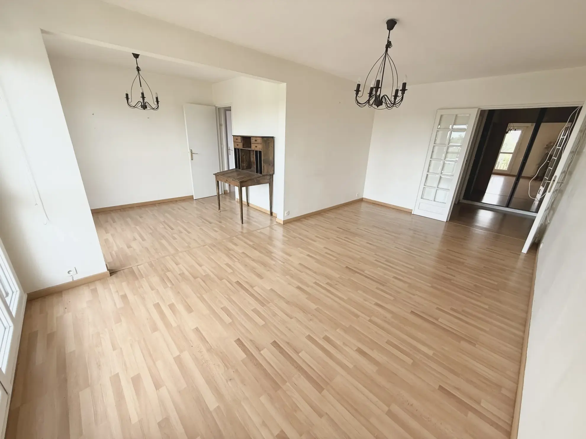 Appartement 5 pièces de 97 m² aux Ulis dans la résidence Les Millepertuis 
