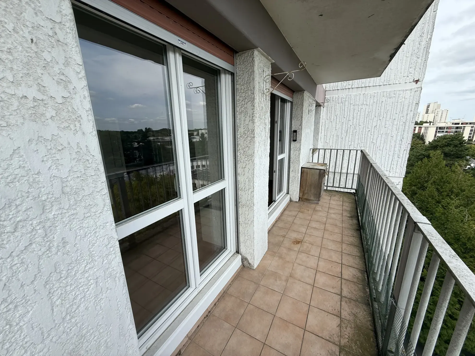 Appartement 5 pièces de 97 m² aux Ulis dans la résidence Les Millepertuis 