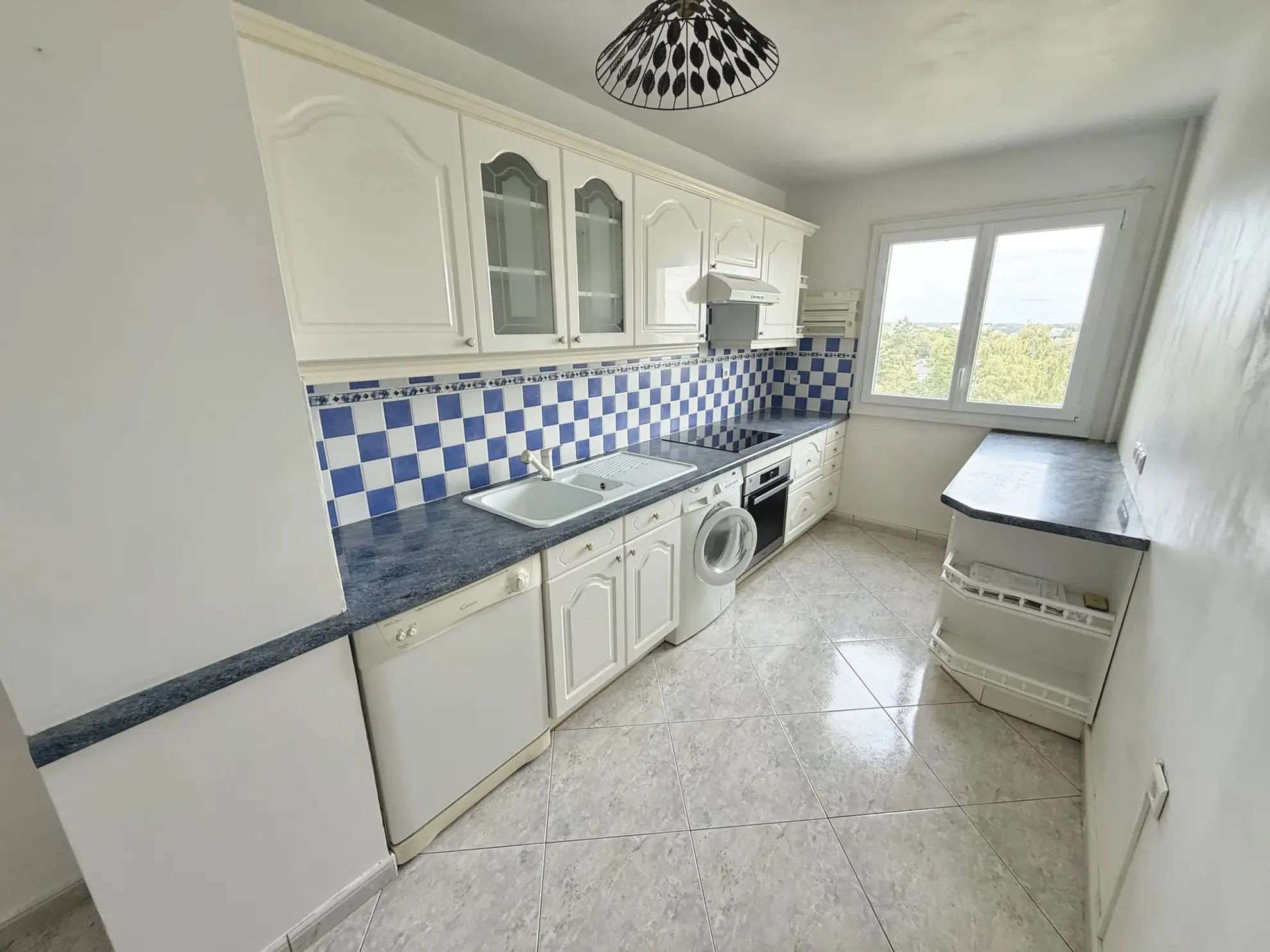 Appartement 5 pièces de 97 m² aux Ulis dans la résidence Les Millepertuis 