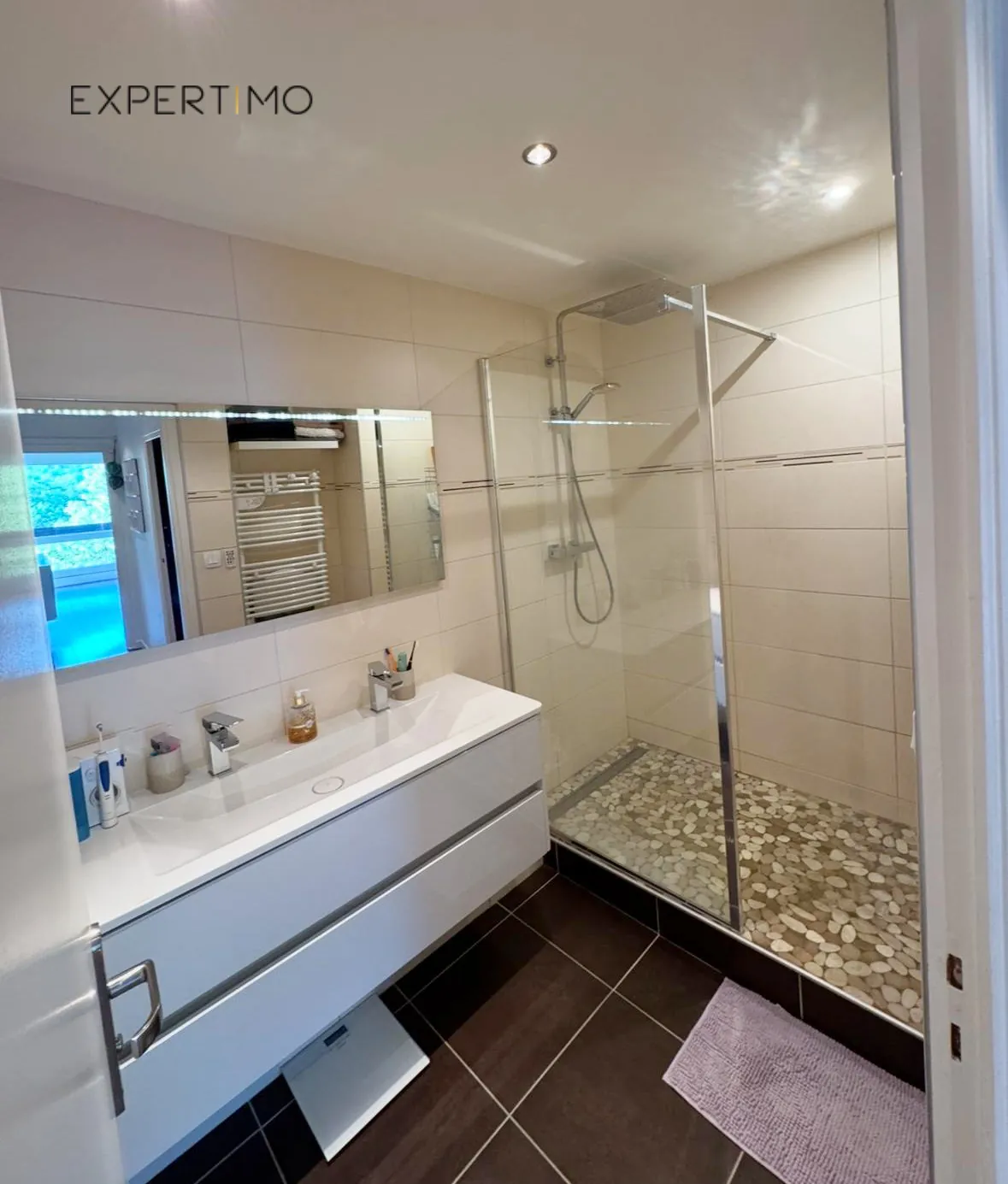 Appartement T4 rénové de 83 m² avec balcon à Échirolles 