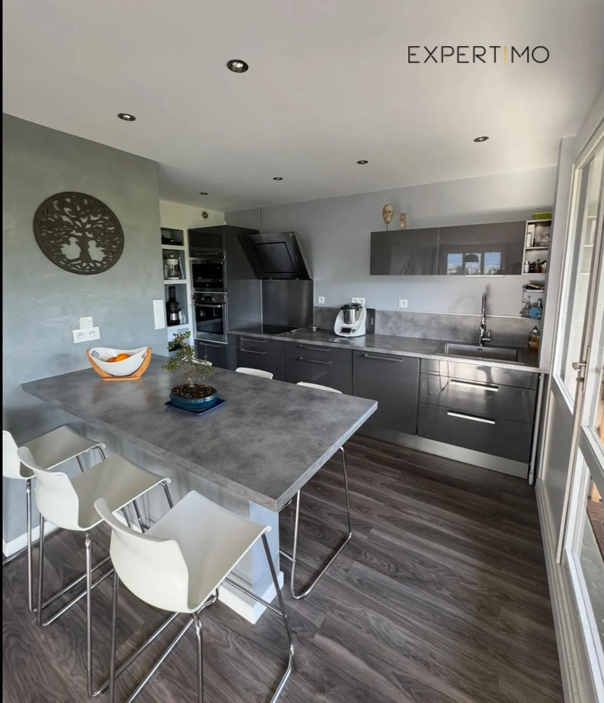 Appartement T4 rénové de 83 m² avec balcon à Échirolles 